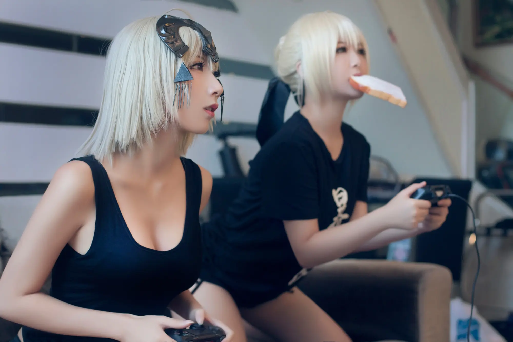 半半子 家居PS4 (&索索) [30P]