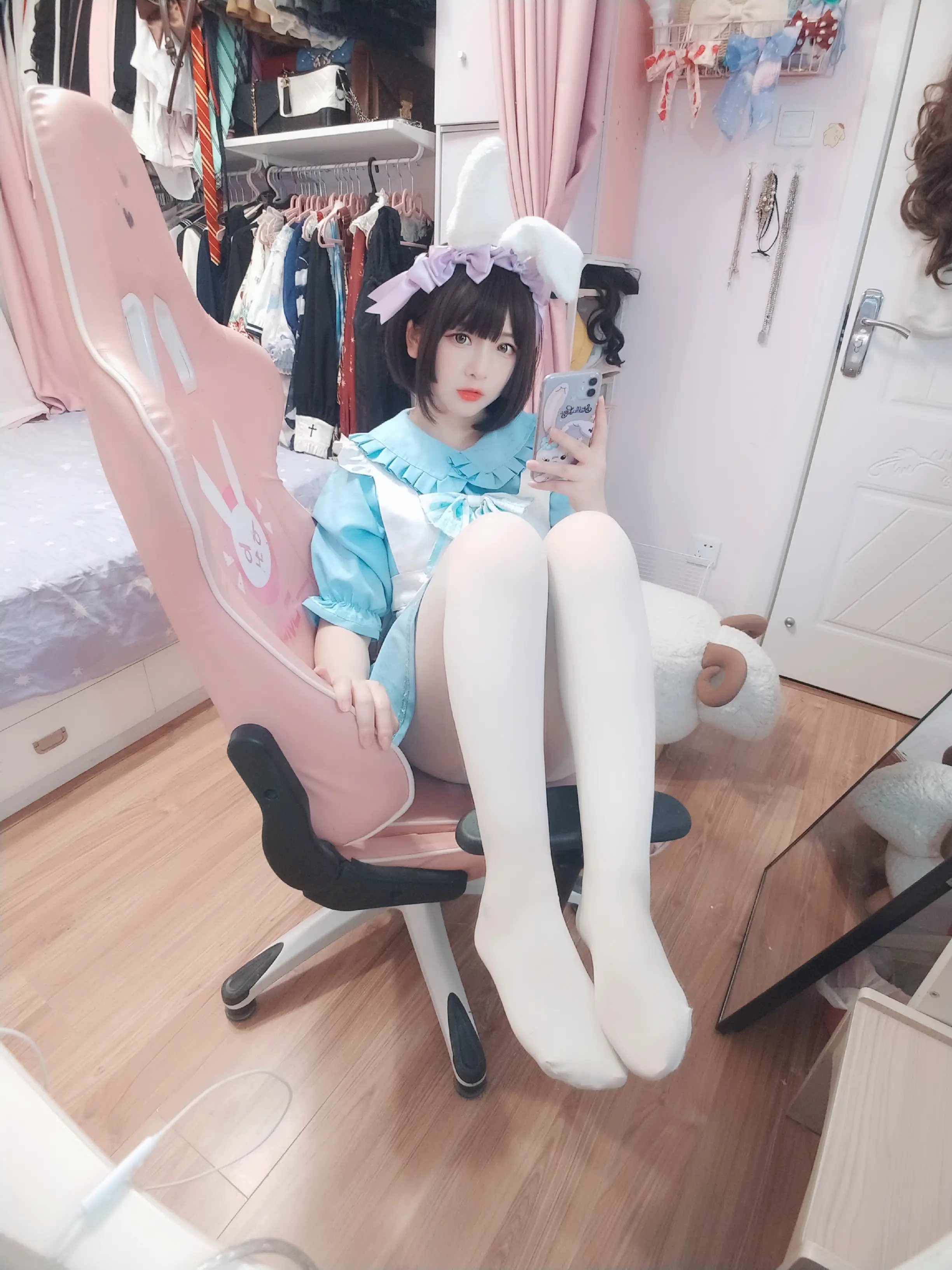 古川 蓝色兔儿女仆 [49P]