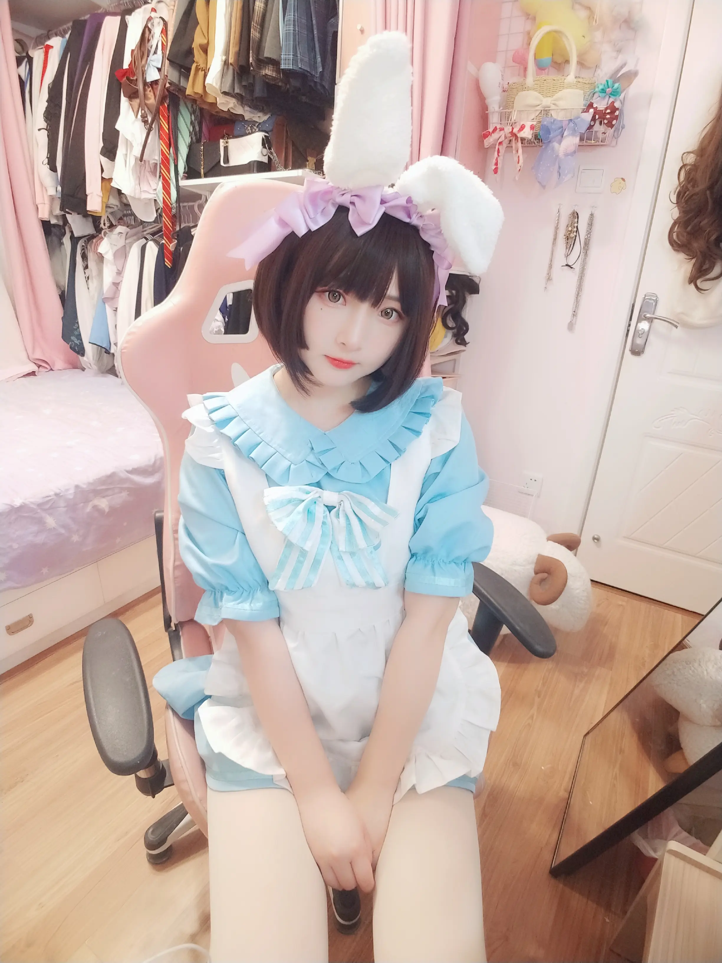 古川 蓝色兔儿女仆 [49P]