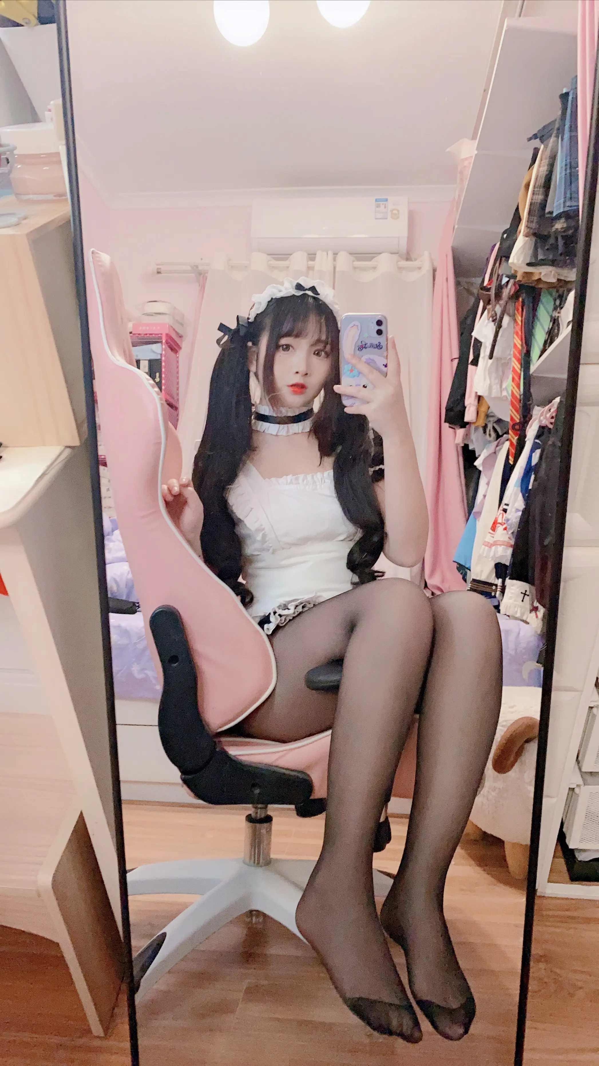 古川 黑丝女仆 [49P]