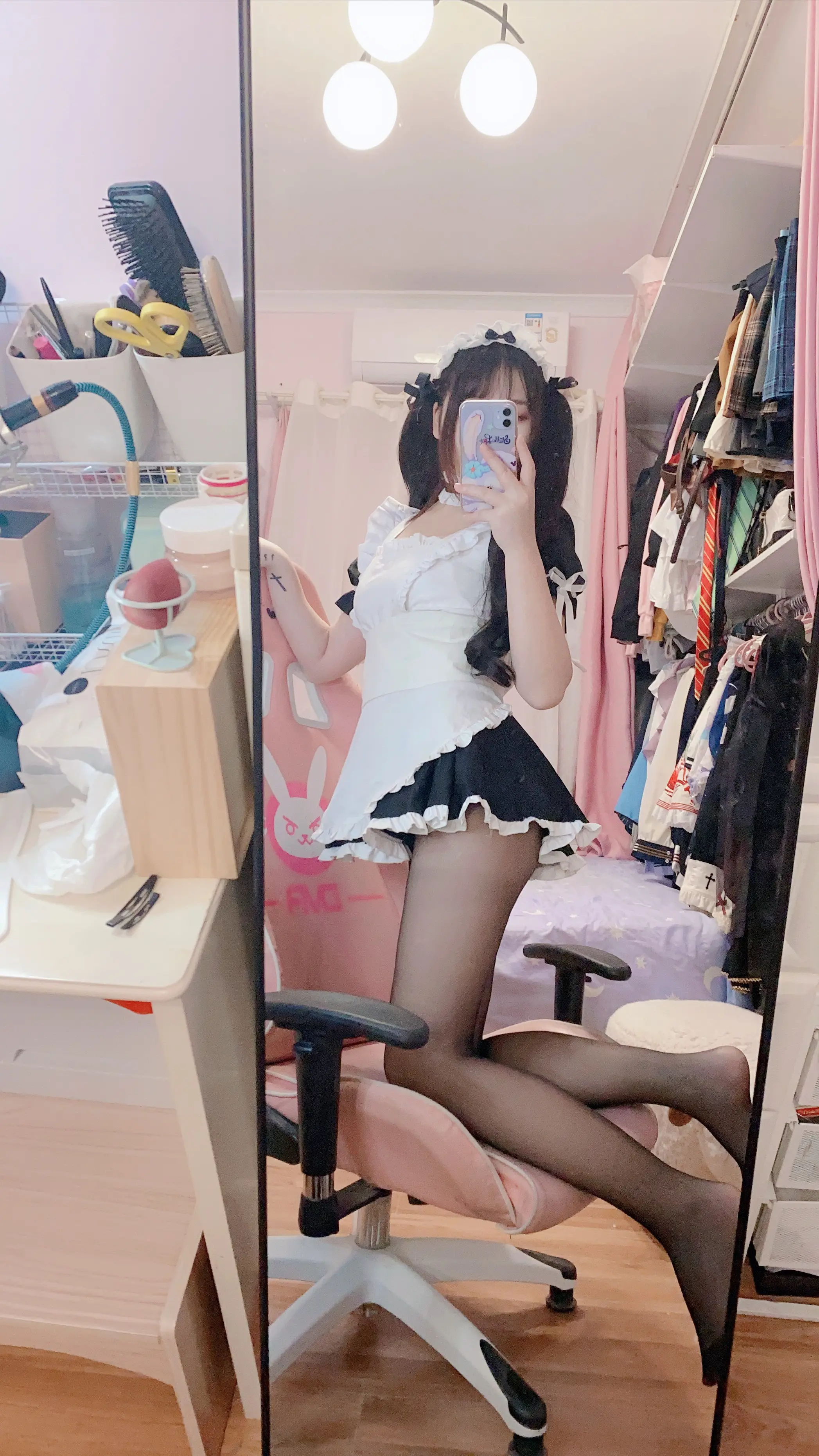 古川 黑丝女仆 [49P]