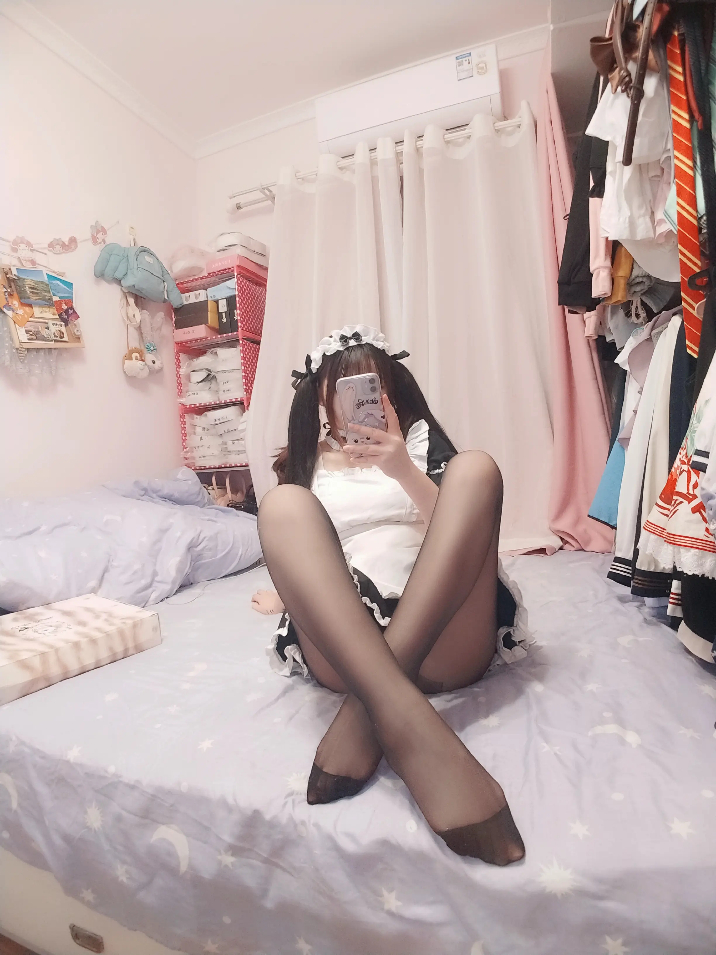 古川 黑丝女仆 [49P]