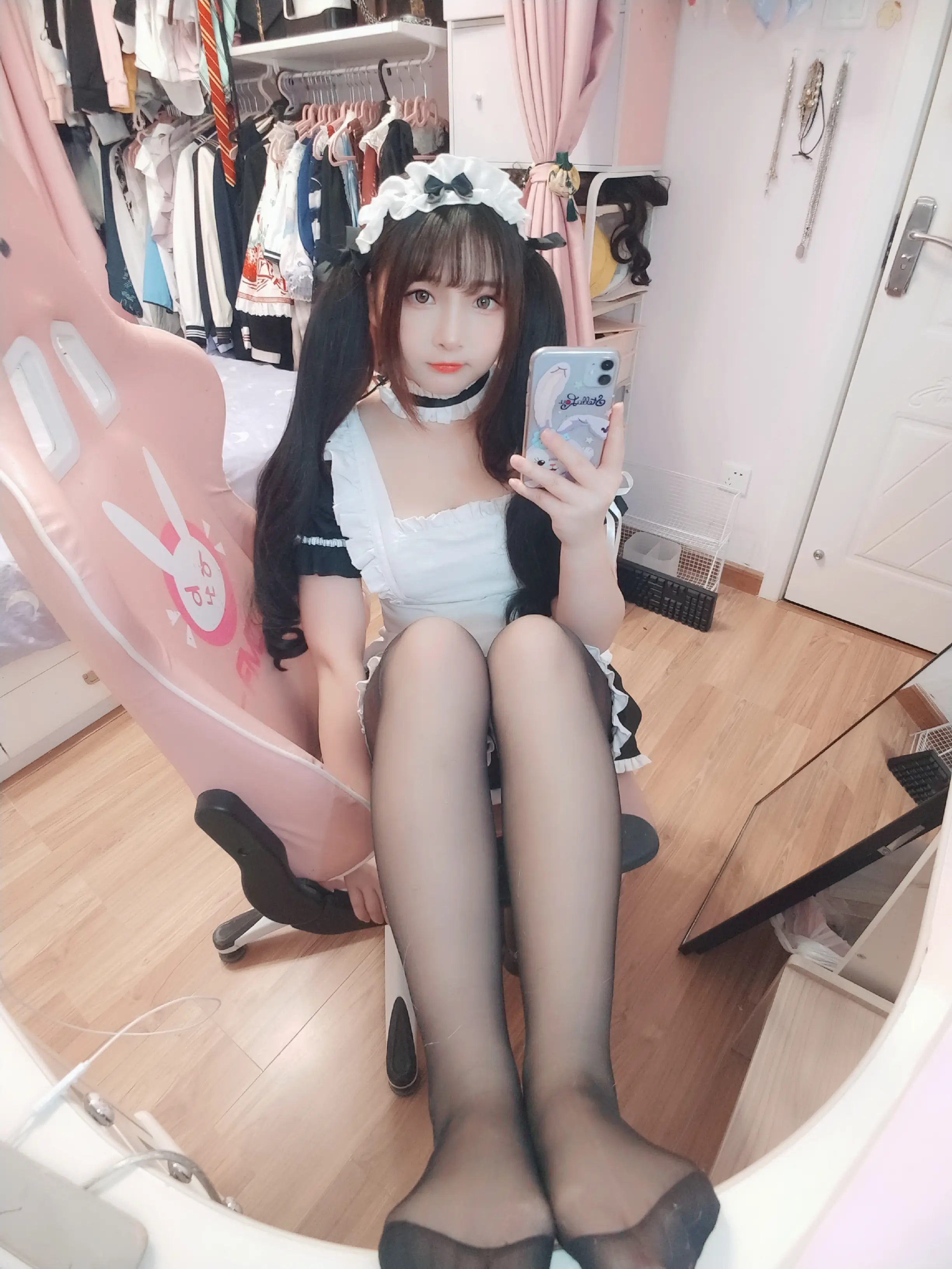 古川 黑丝女仆 [49P]