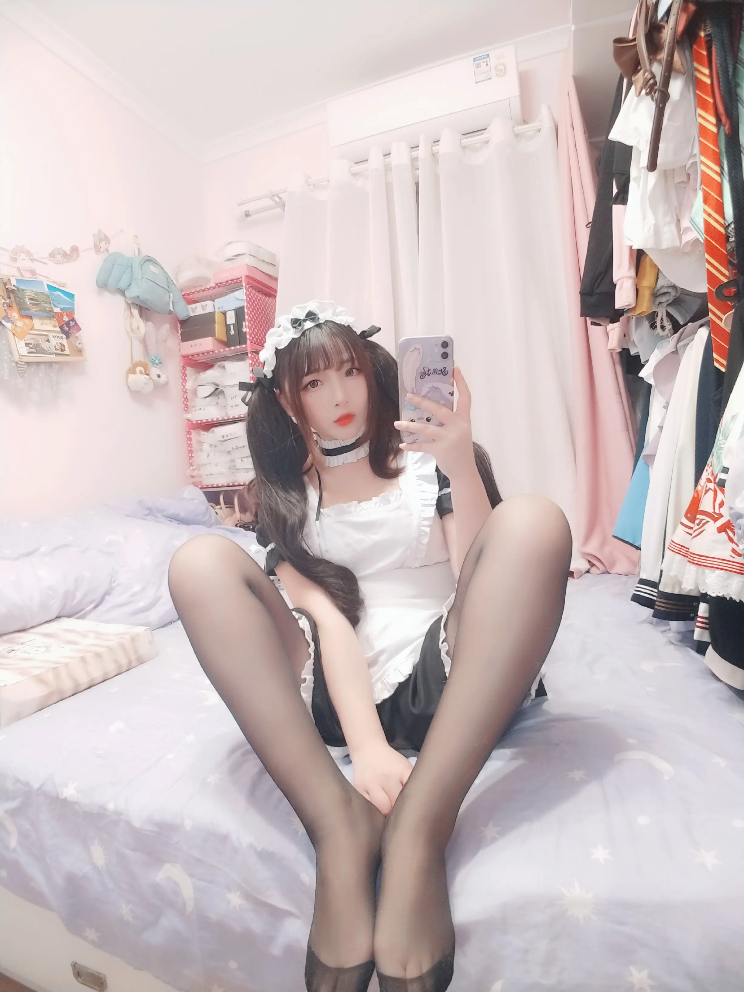 古川 黑丝女仆 [49P]