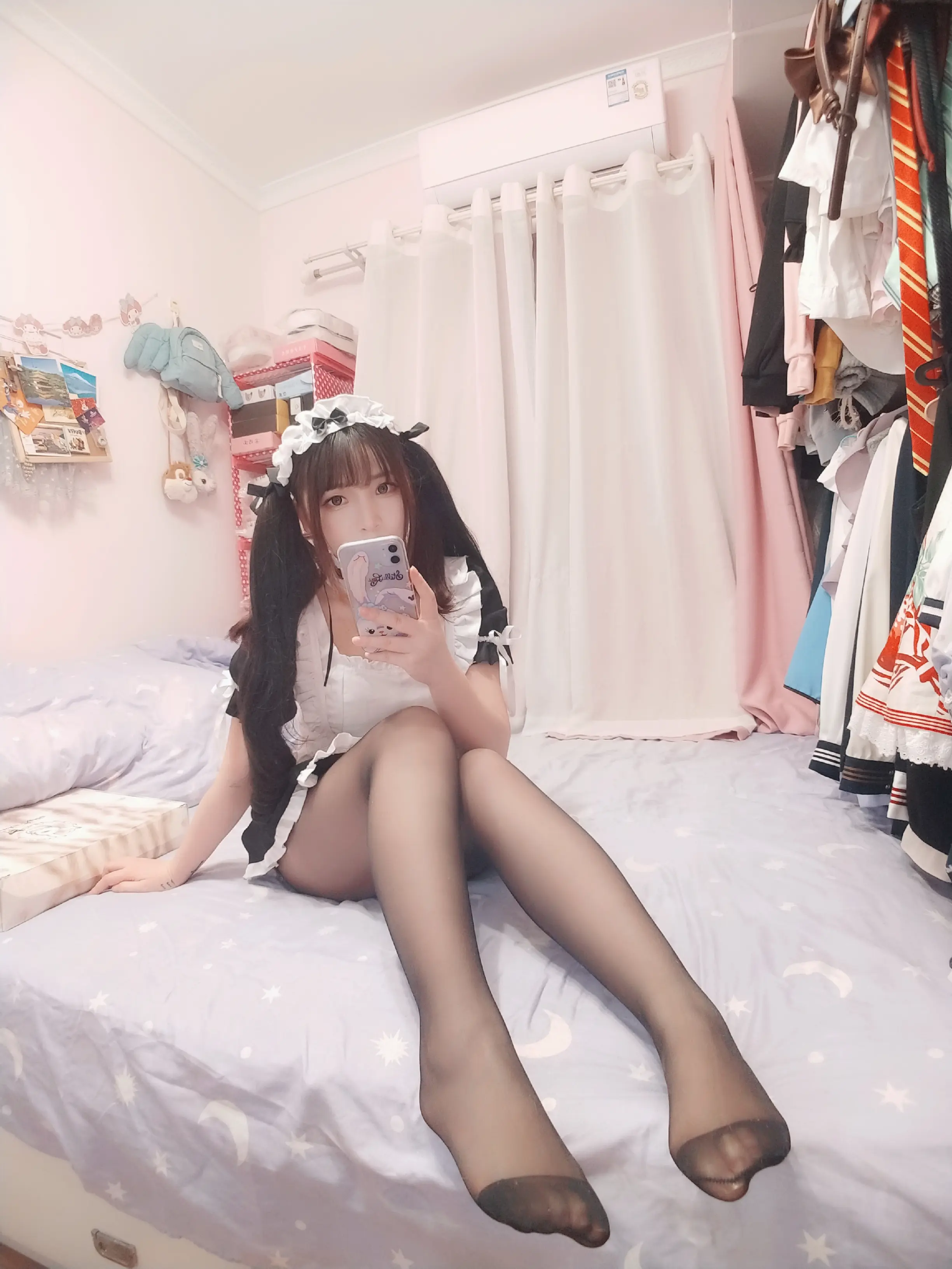 古川 黑丝女仆 [49P]