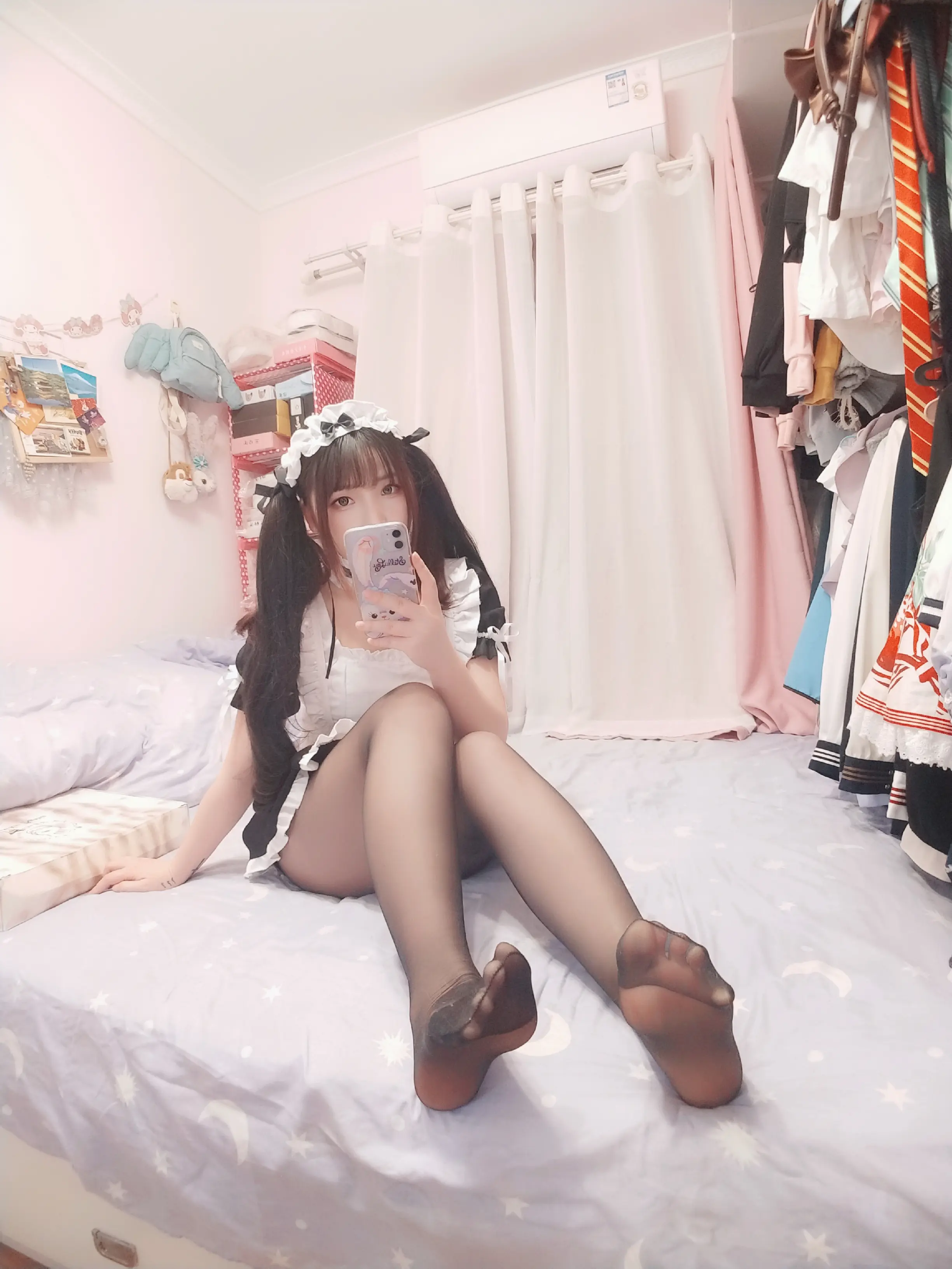 古川 黑丝女仆 [49P]