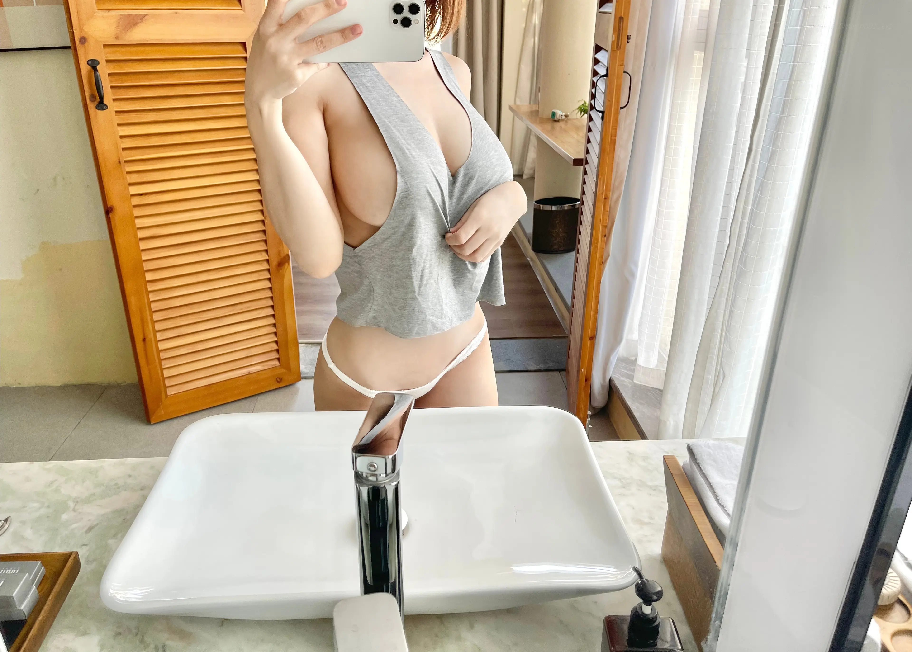 小仓千代w 最初の月の末の定期購読の補償 [9P]