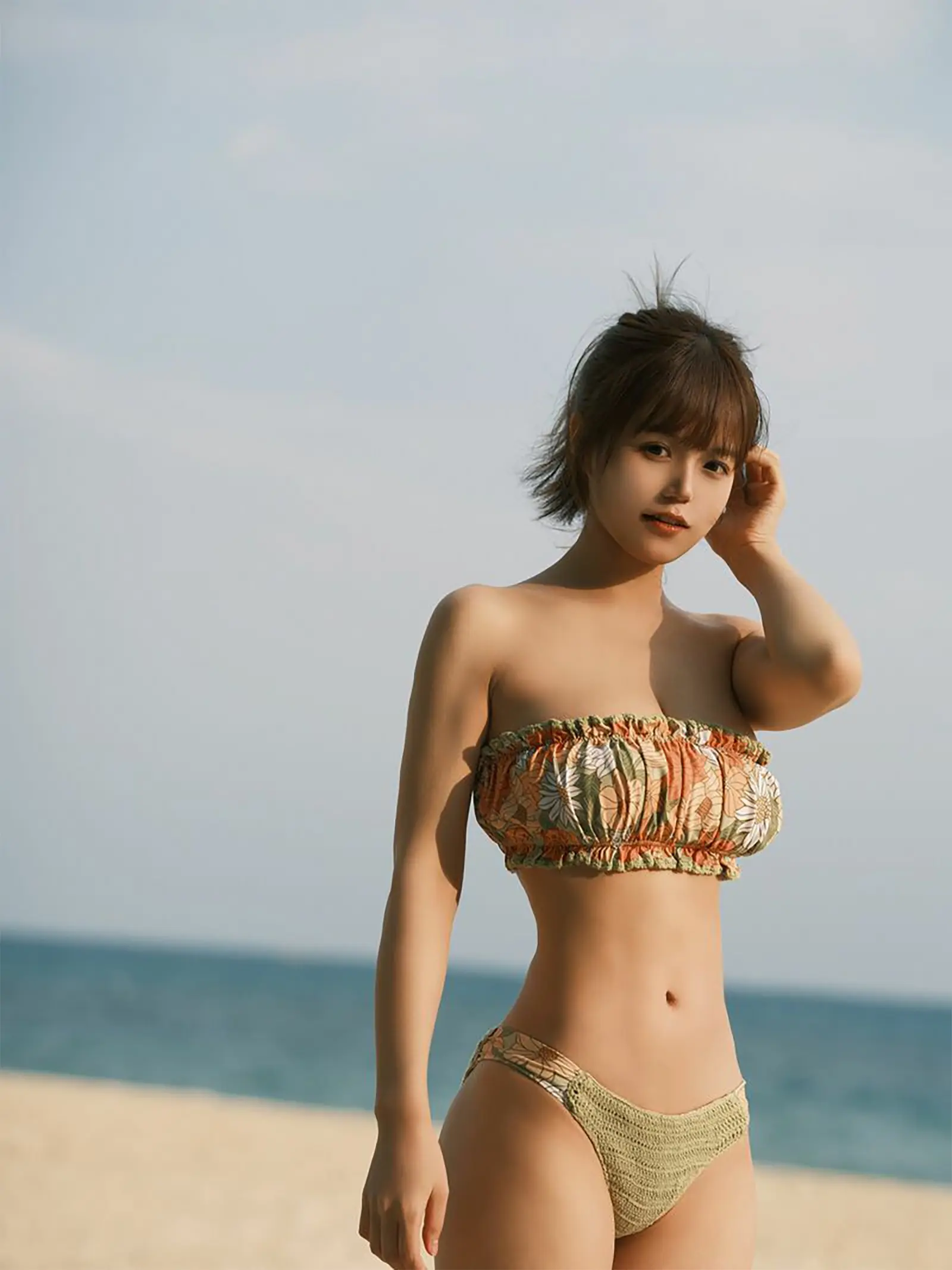 小仓千代w 沙滩日落🌄 [16P]