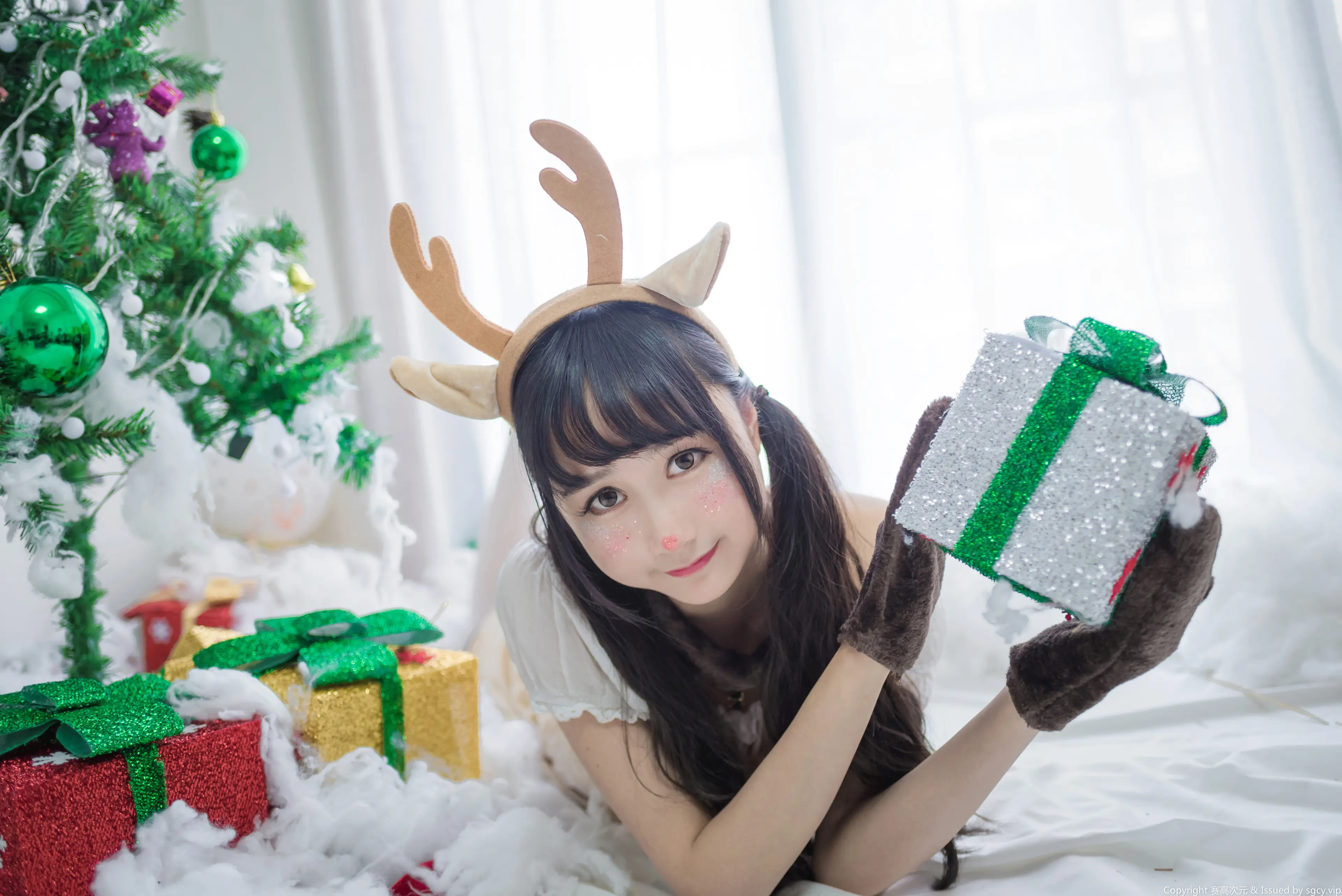 木绵绵 圣诞老人和驯鹿酱 [46P]