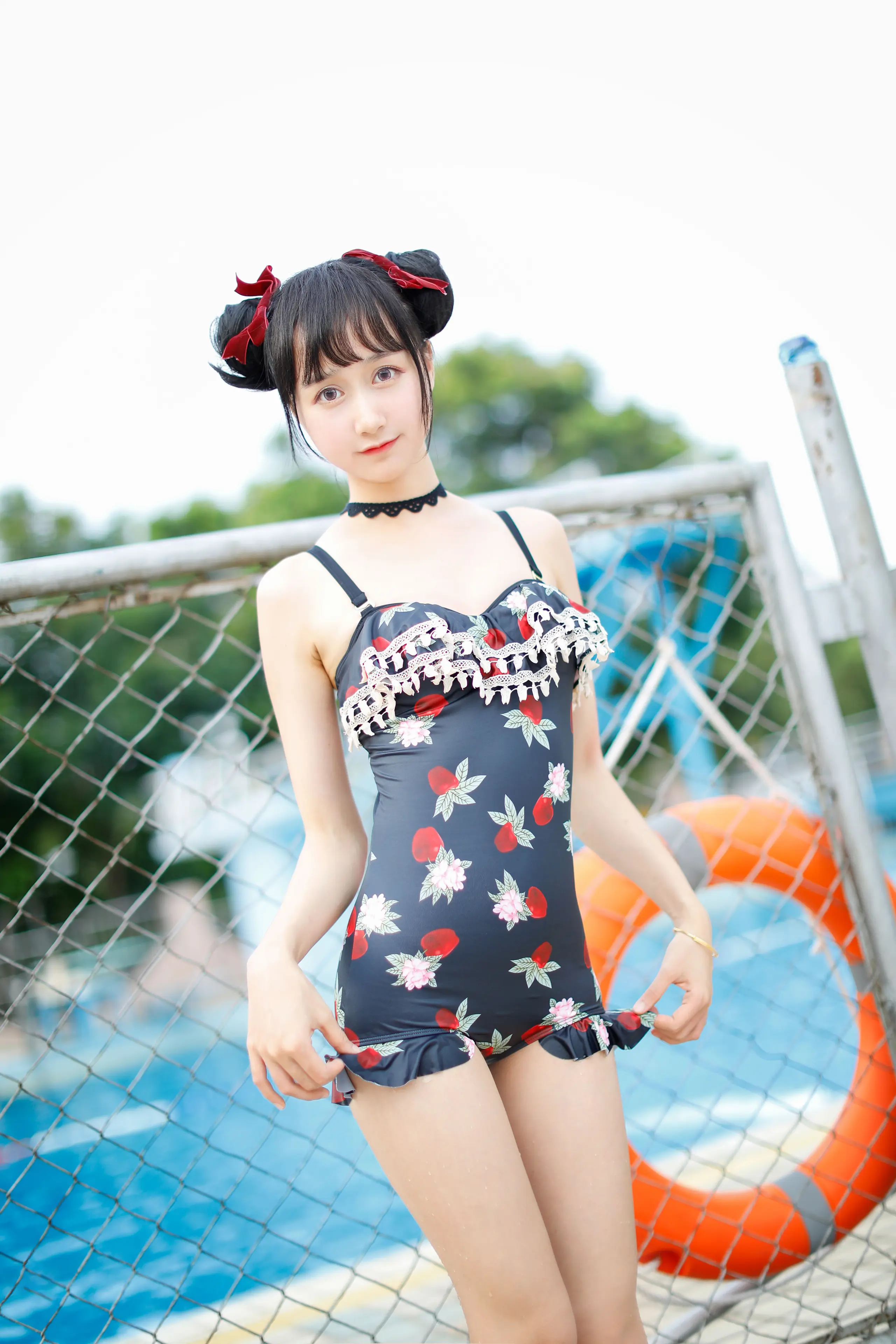 木绵绵 草莓泳衣 [40P]