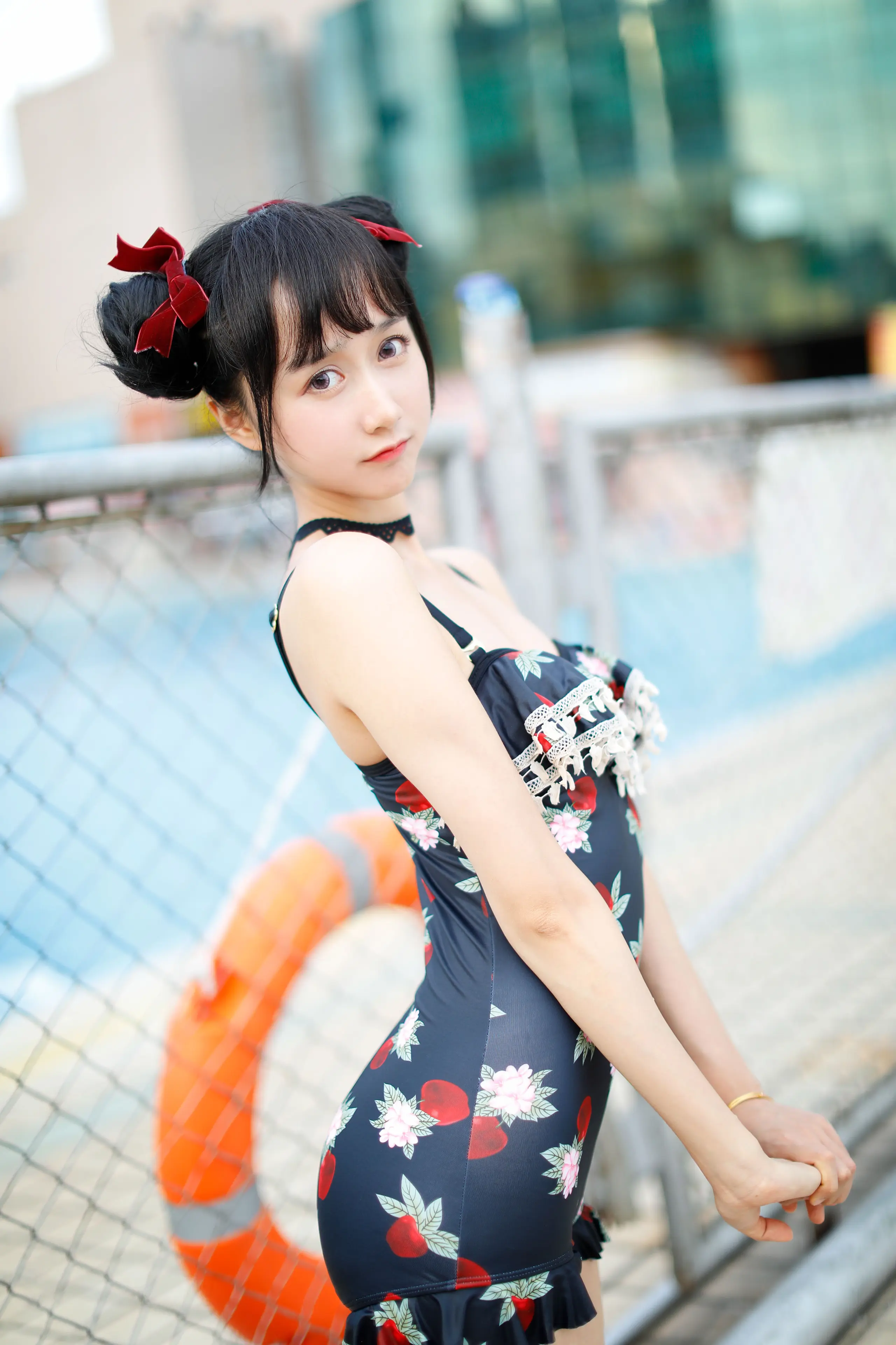 木绵绵 草莓泳衣 [40P]