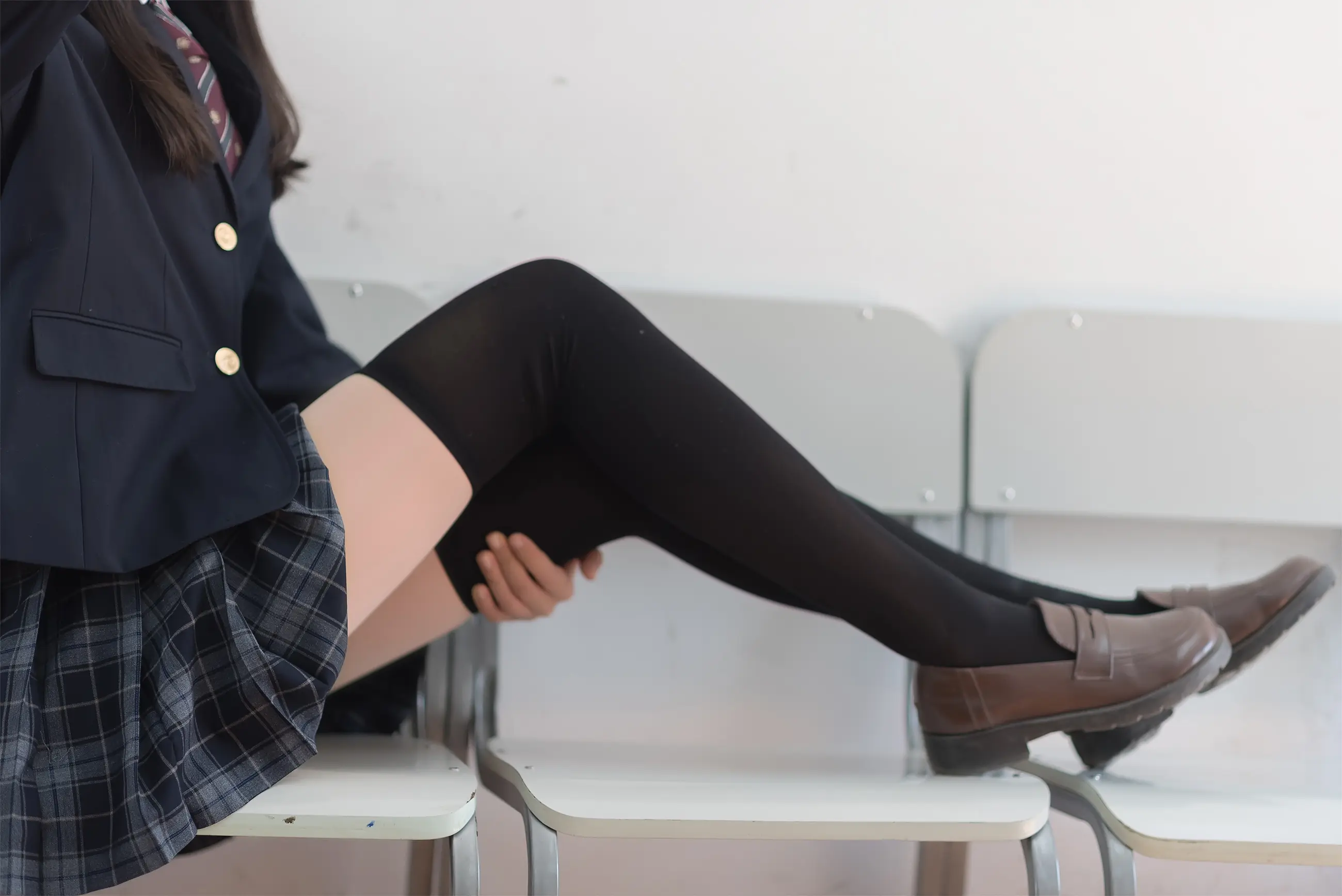 木绵绵 JK黑丝 [47P]