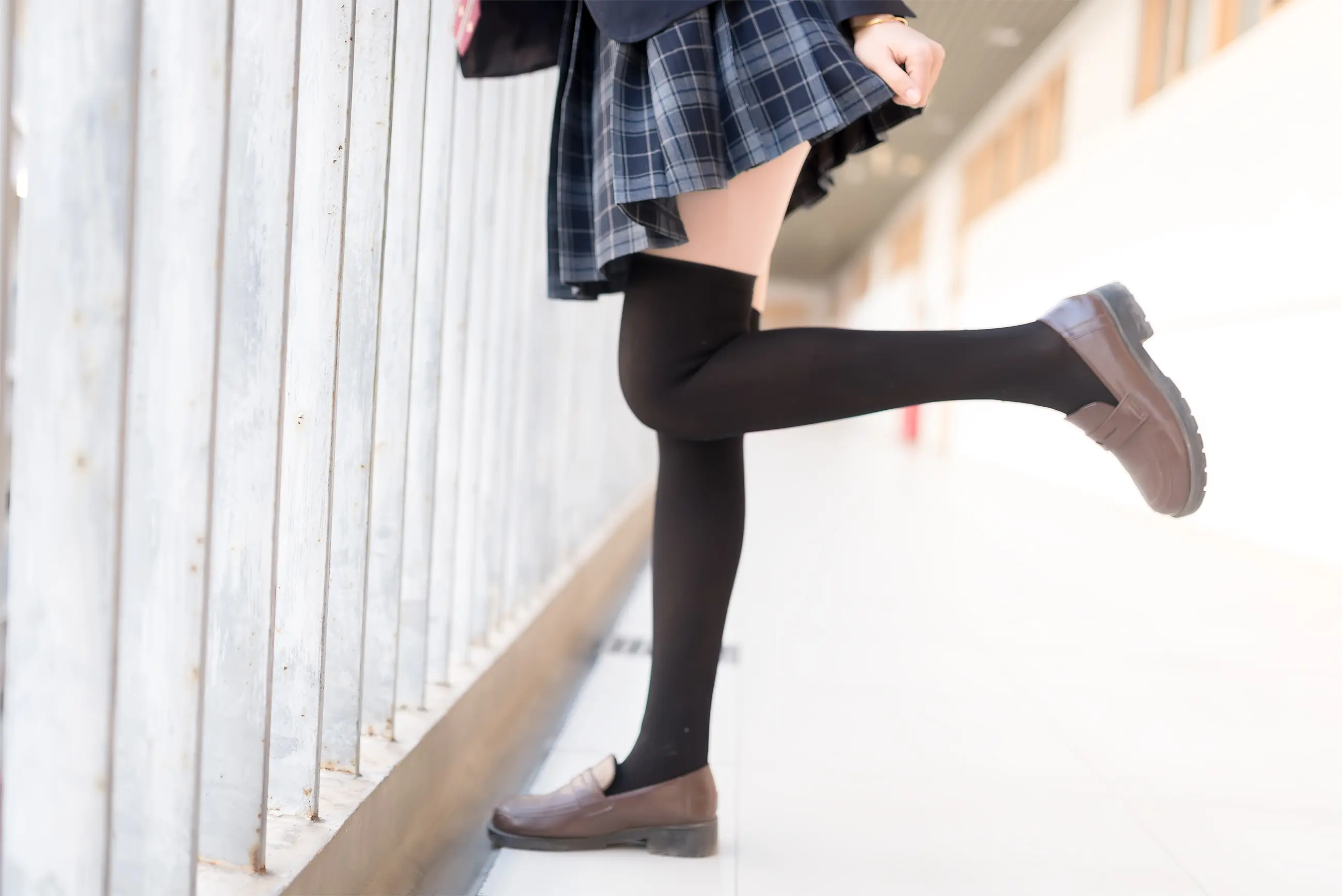 木绵绵 JK黑丝 [47P]