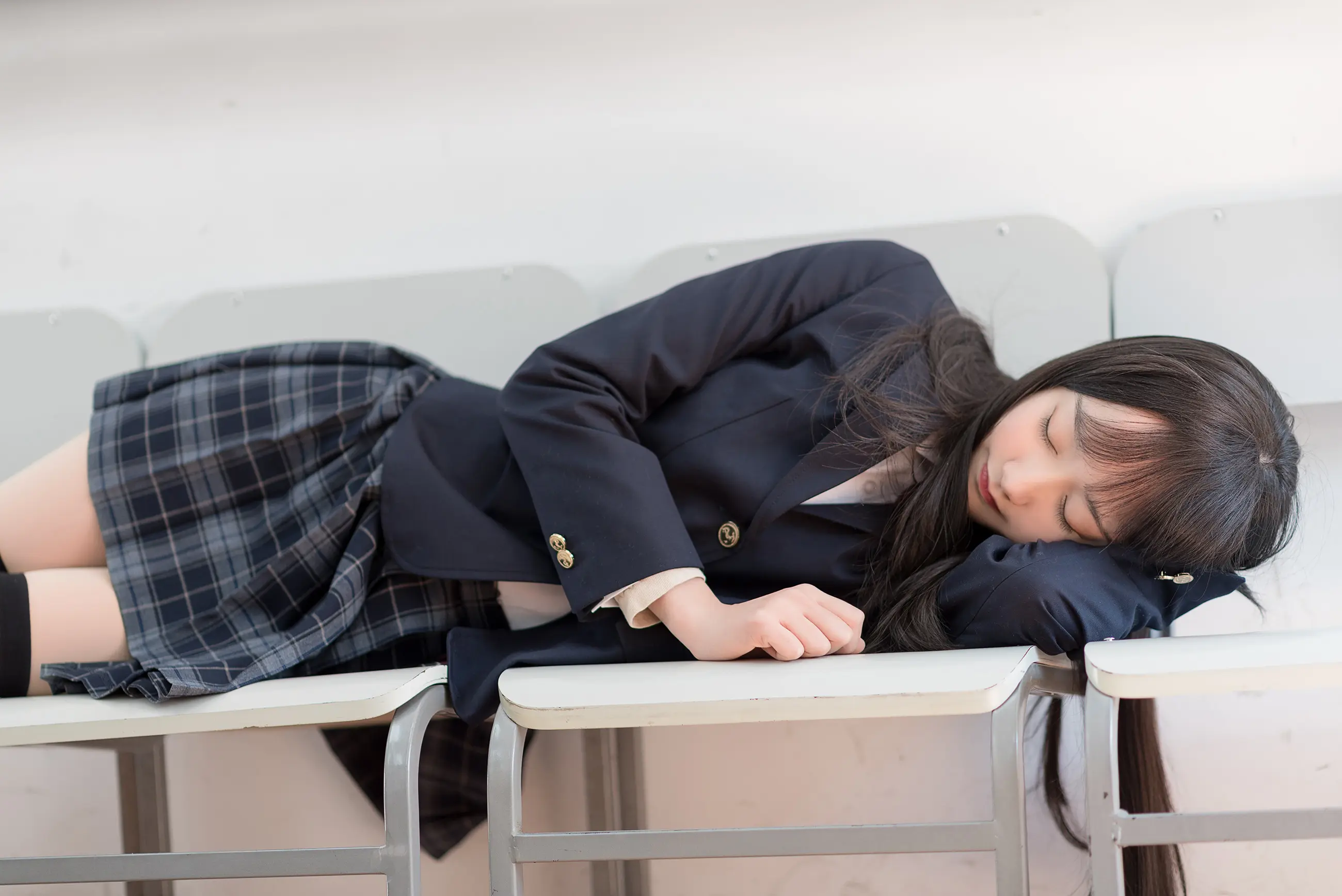 木绵绵 JK黑丝 [47P]