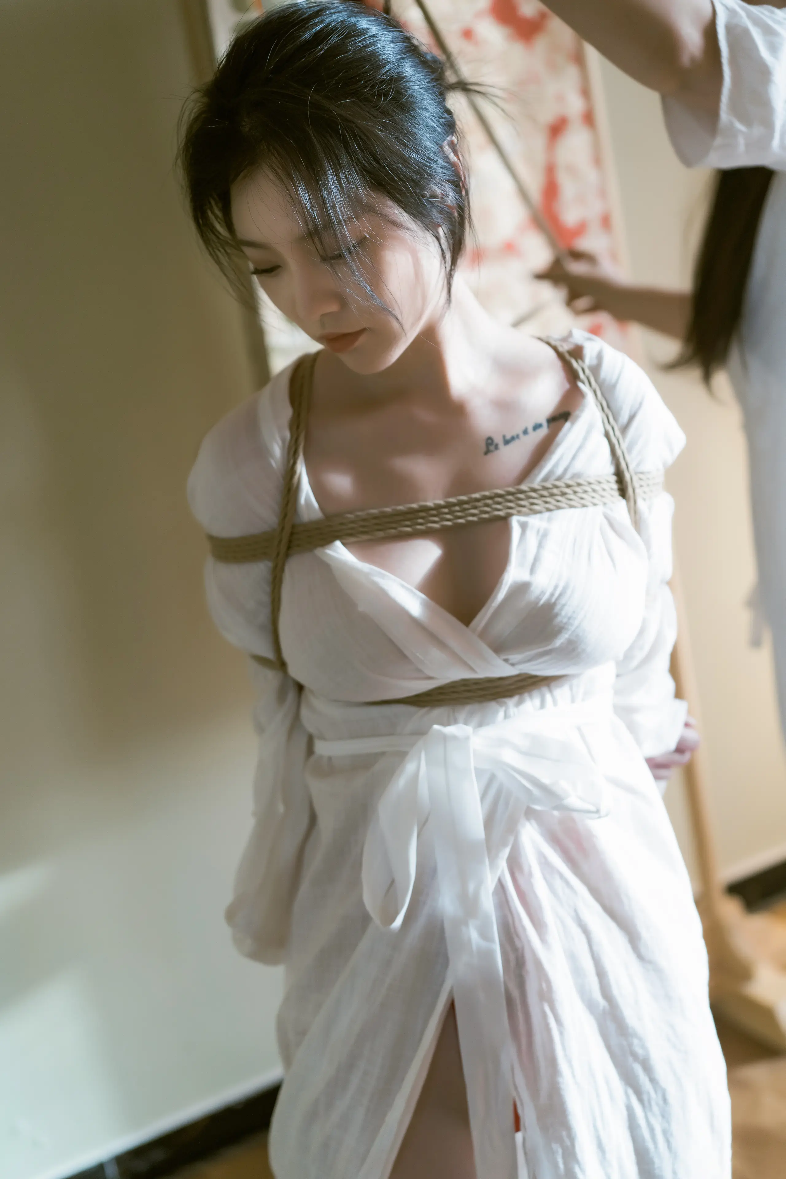 桃良阿宅 紧缚 [56P]