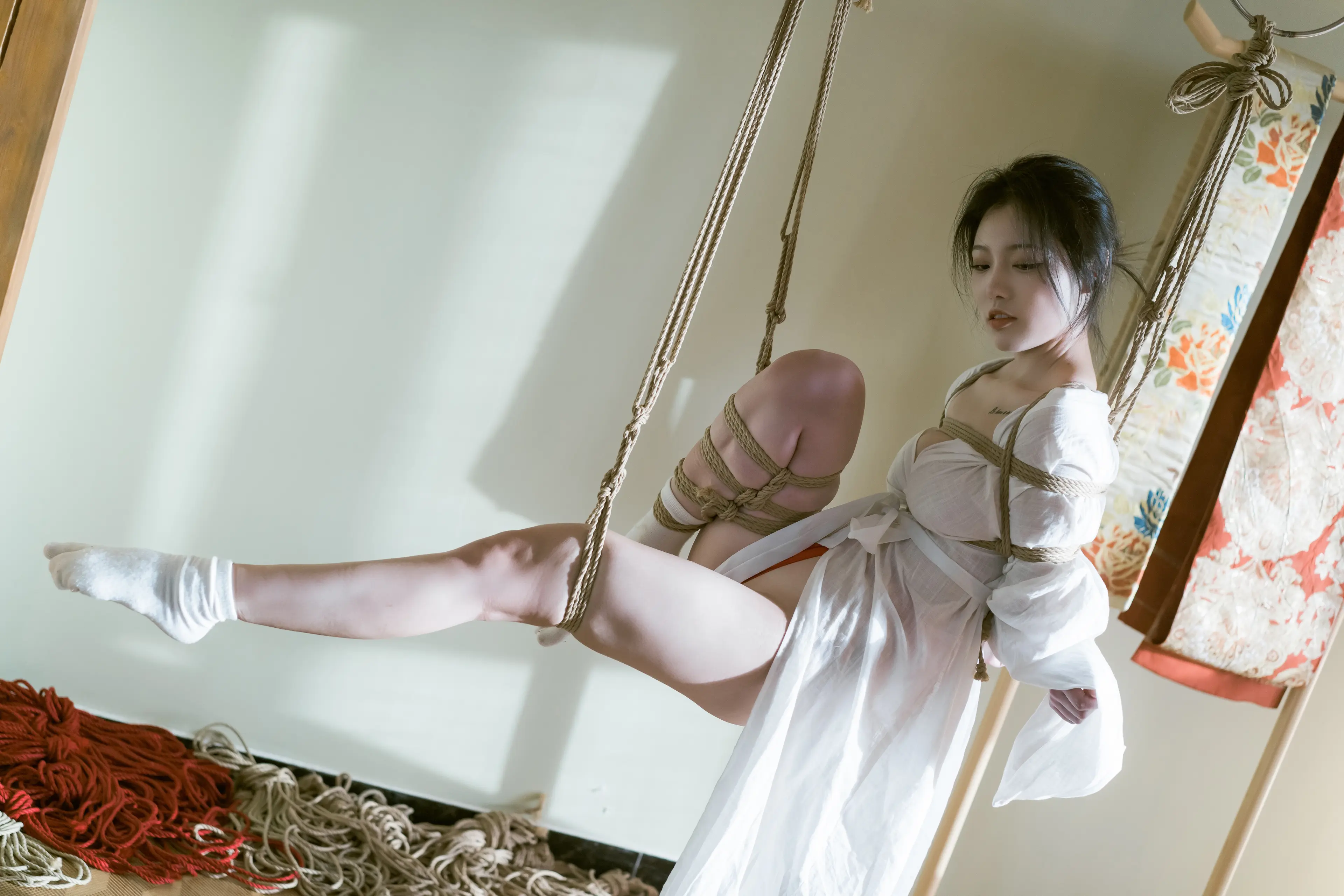 桃良阿宅 紧缚 [56P]