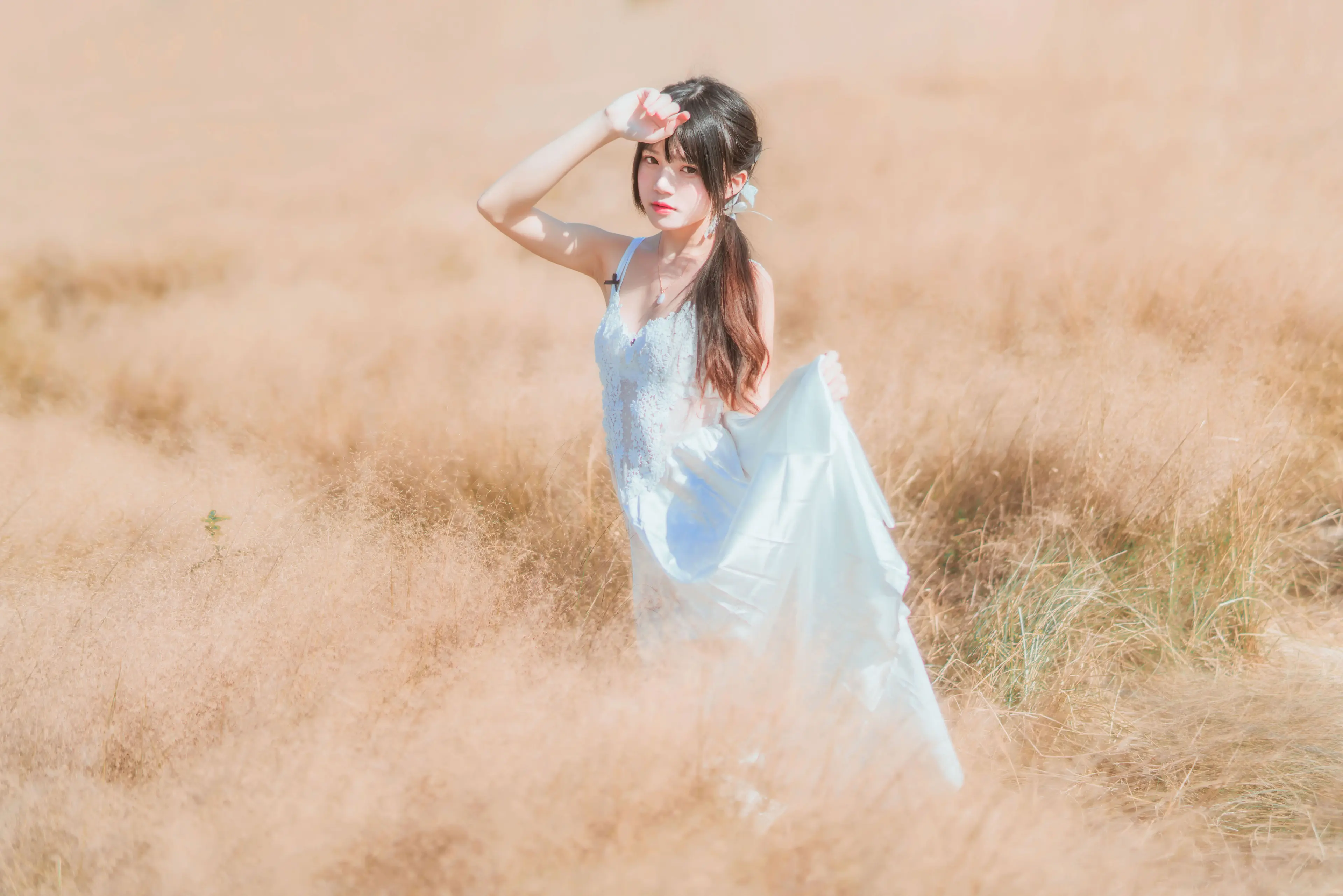 桜桃喵 冬眠 白裙上 [48P]