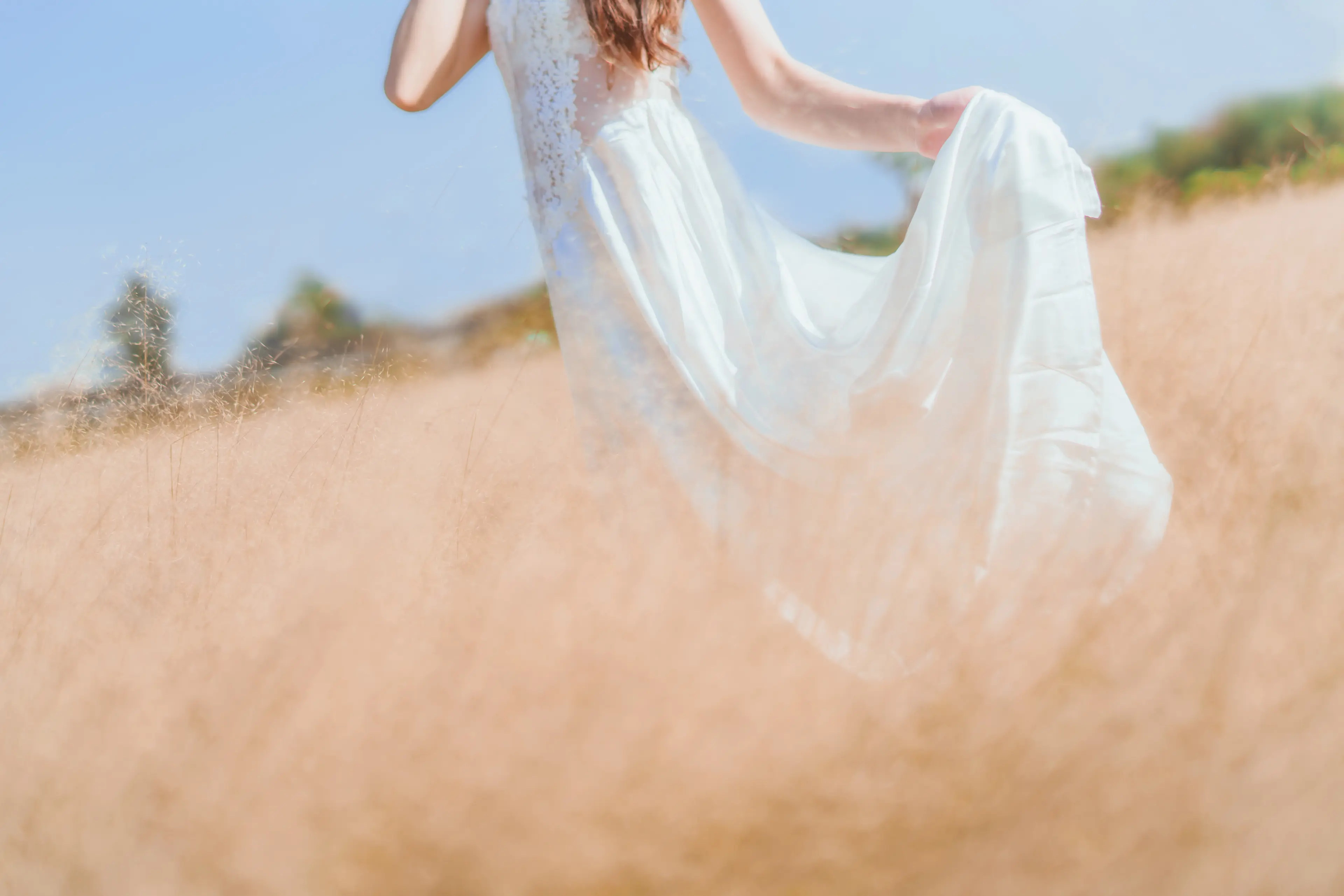 桜桃喵 冬眠 白裙上 [48P]