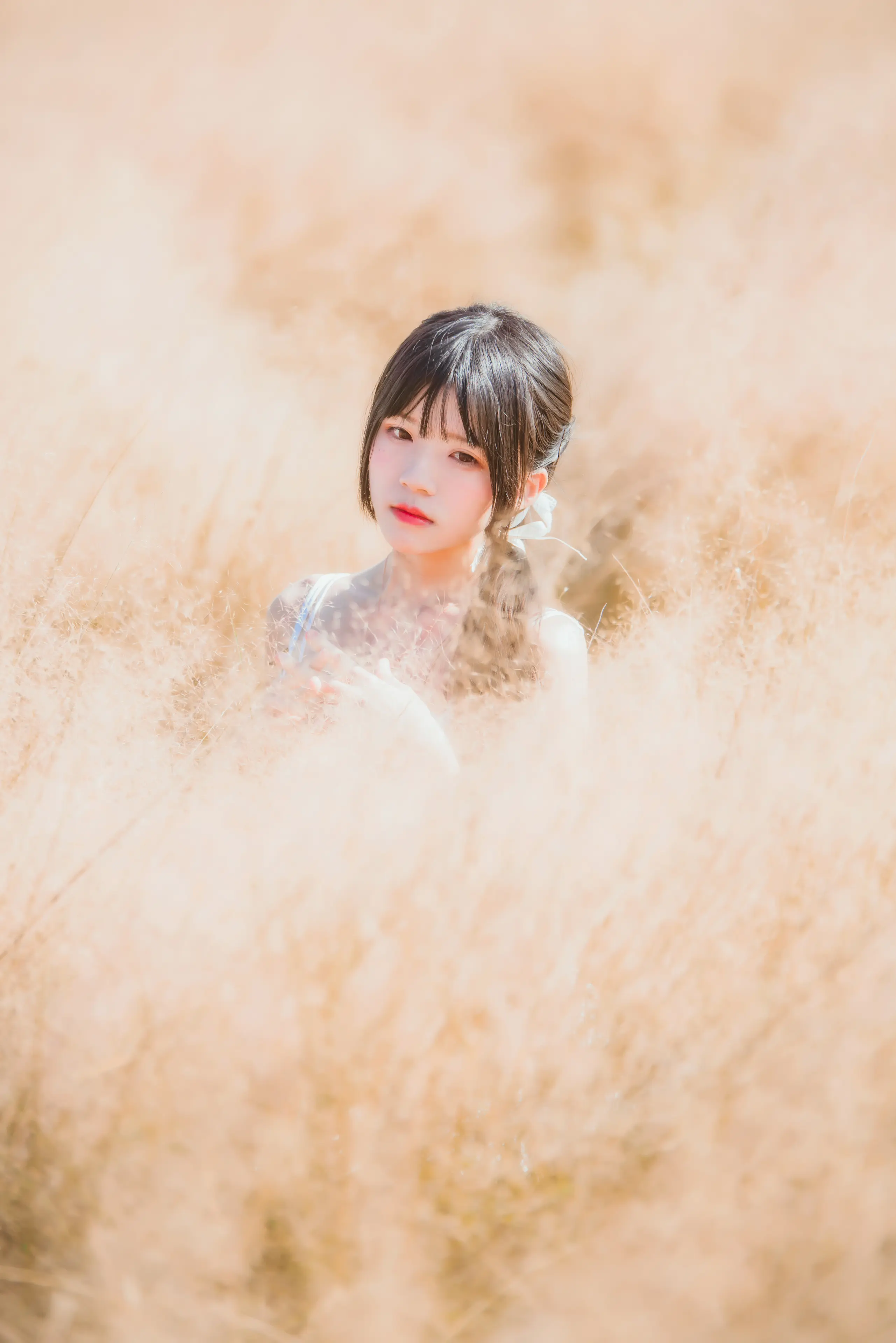 桜桃喵 冬眠 白裙上 [48P]