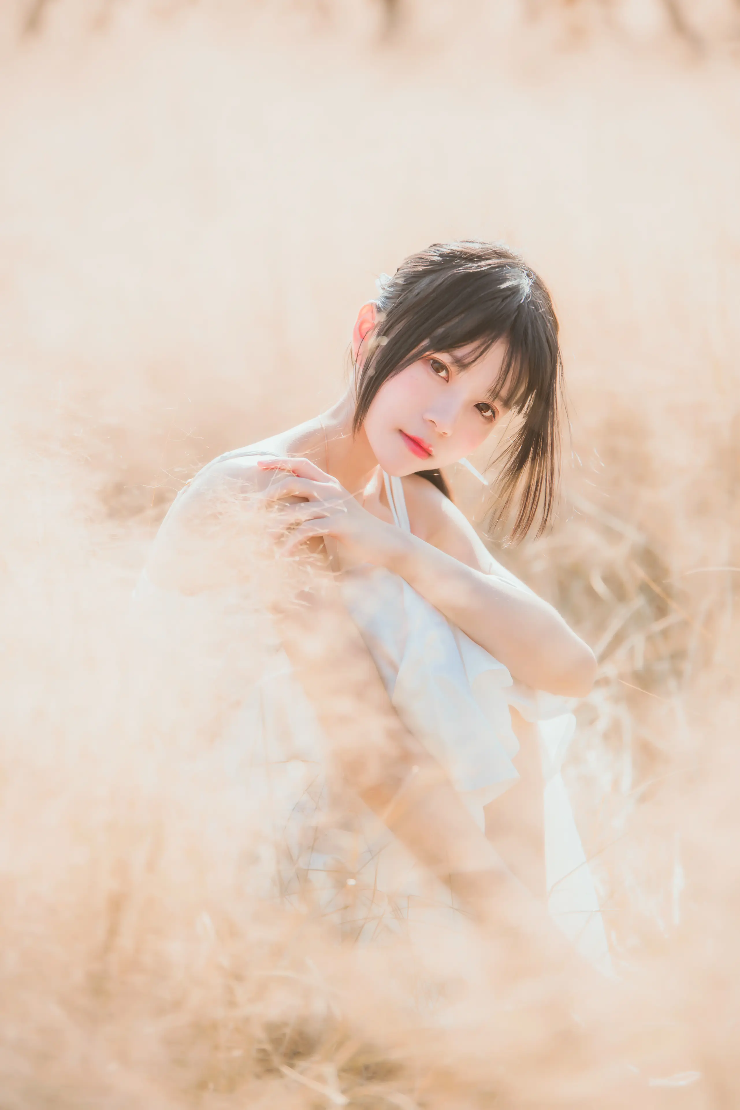 桜桃喵 冬眠 白裙上 [48P]