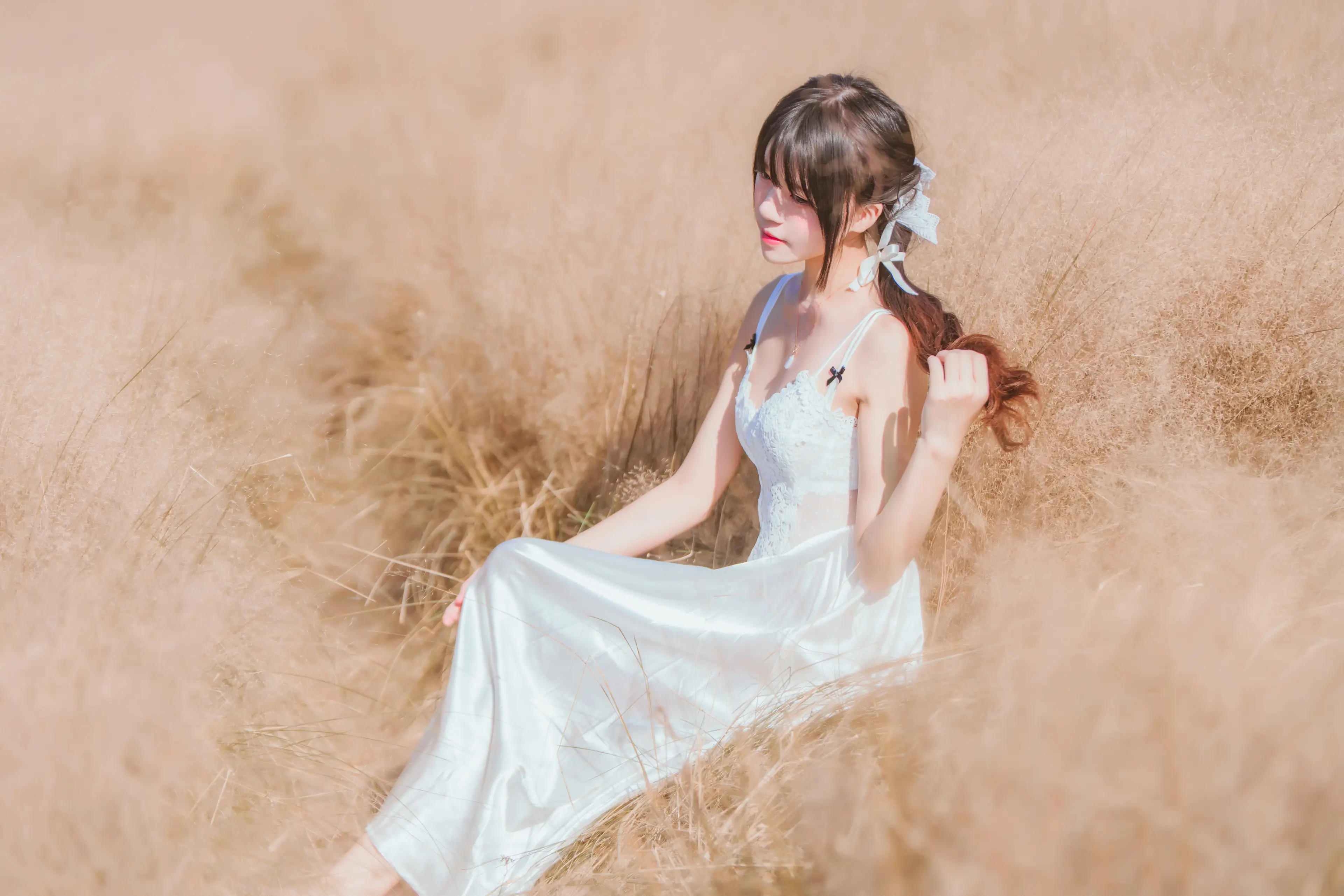 桜桃喵 冬眠 白裙上 [48P]