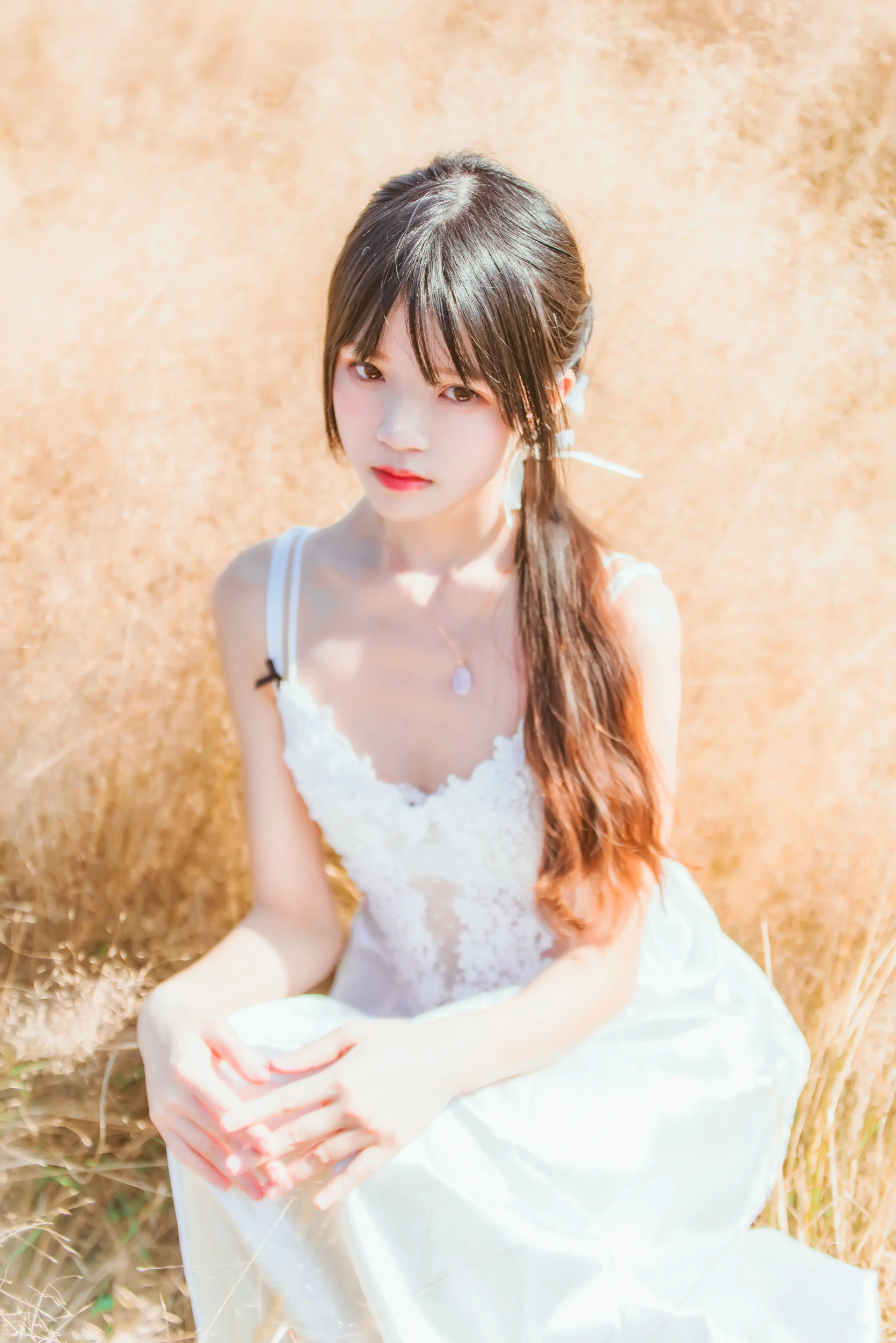 桜桃喵 冬眠 白裙上 [48P]