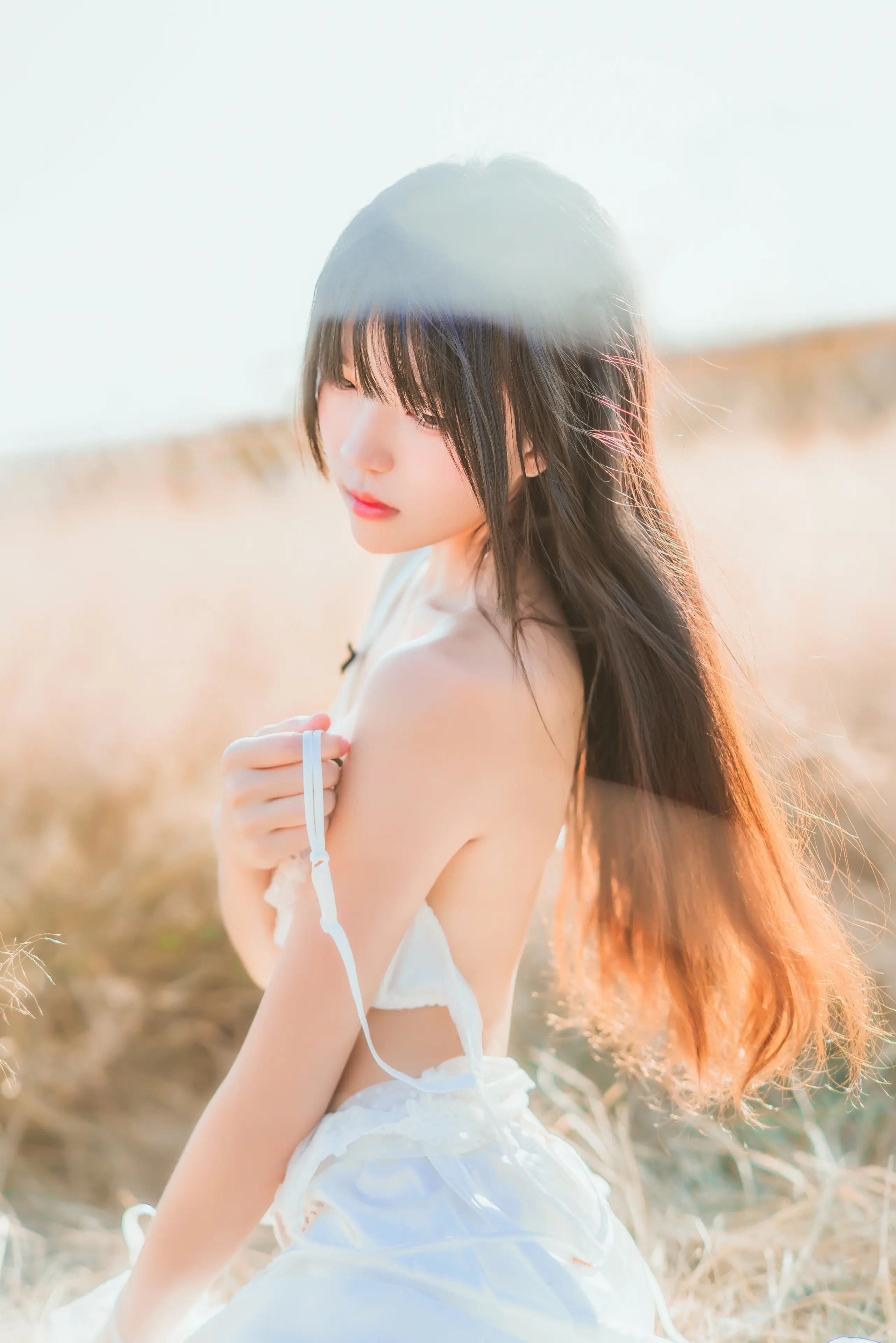 桜桃喵 冬眠 白裙上 [48P]