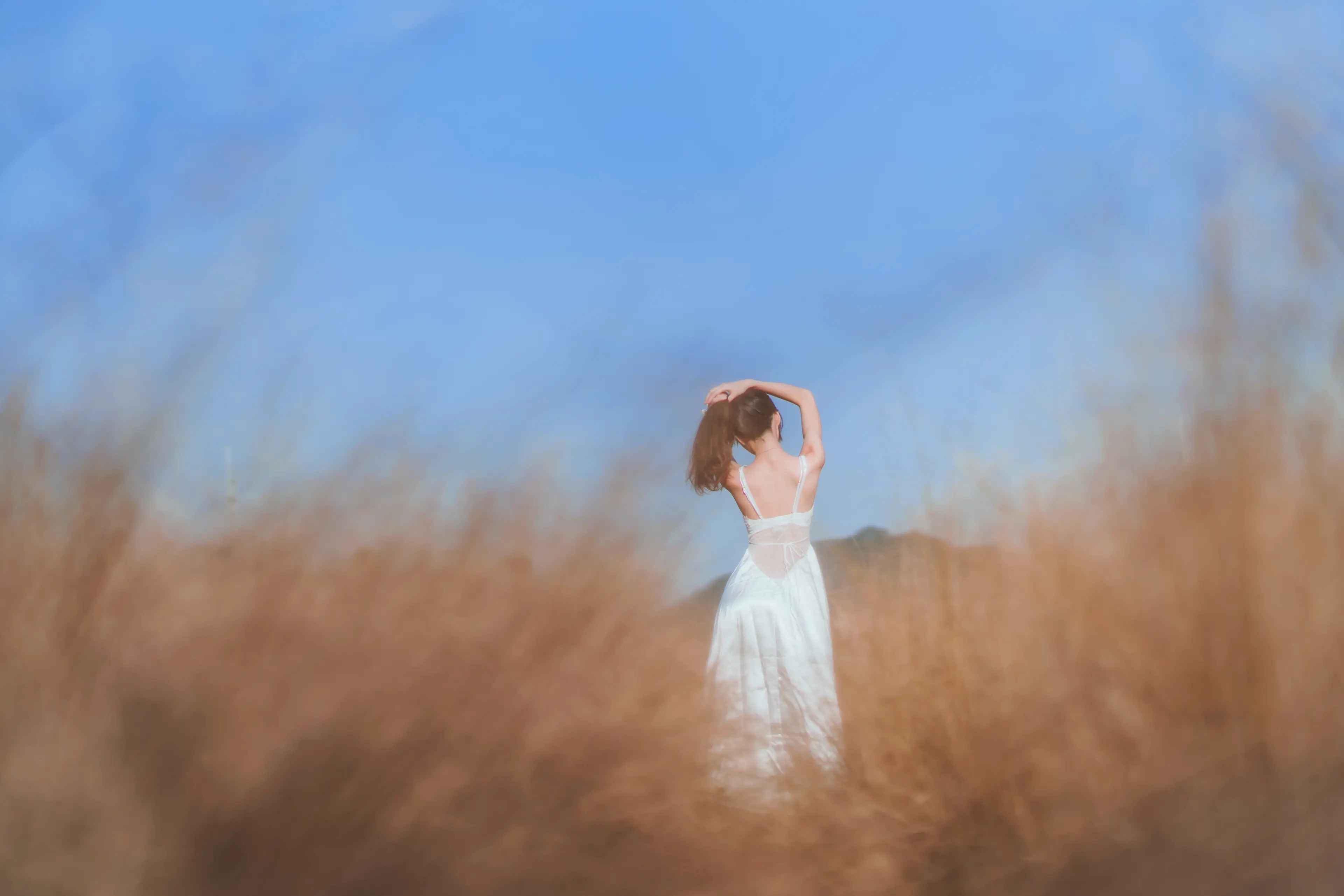 桜桃喵 冬眠 白裙下 [45P]