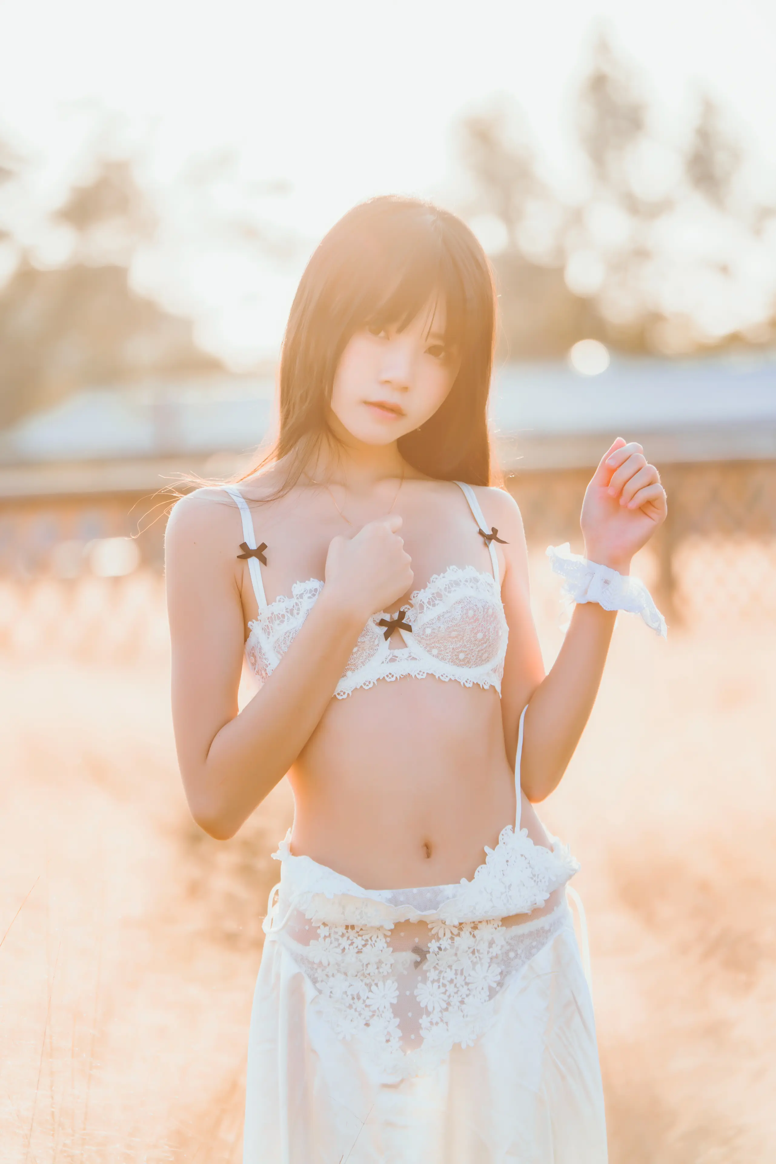 桜桃喵 冬眠 白裙下 [45P]