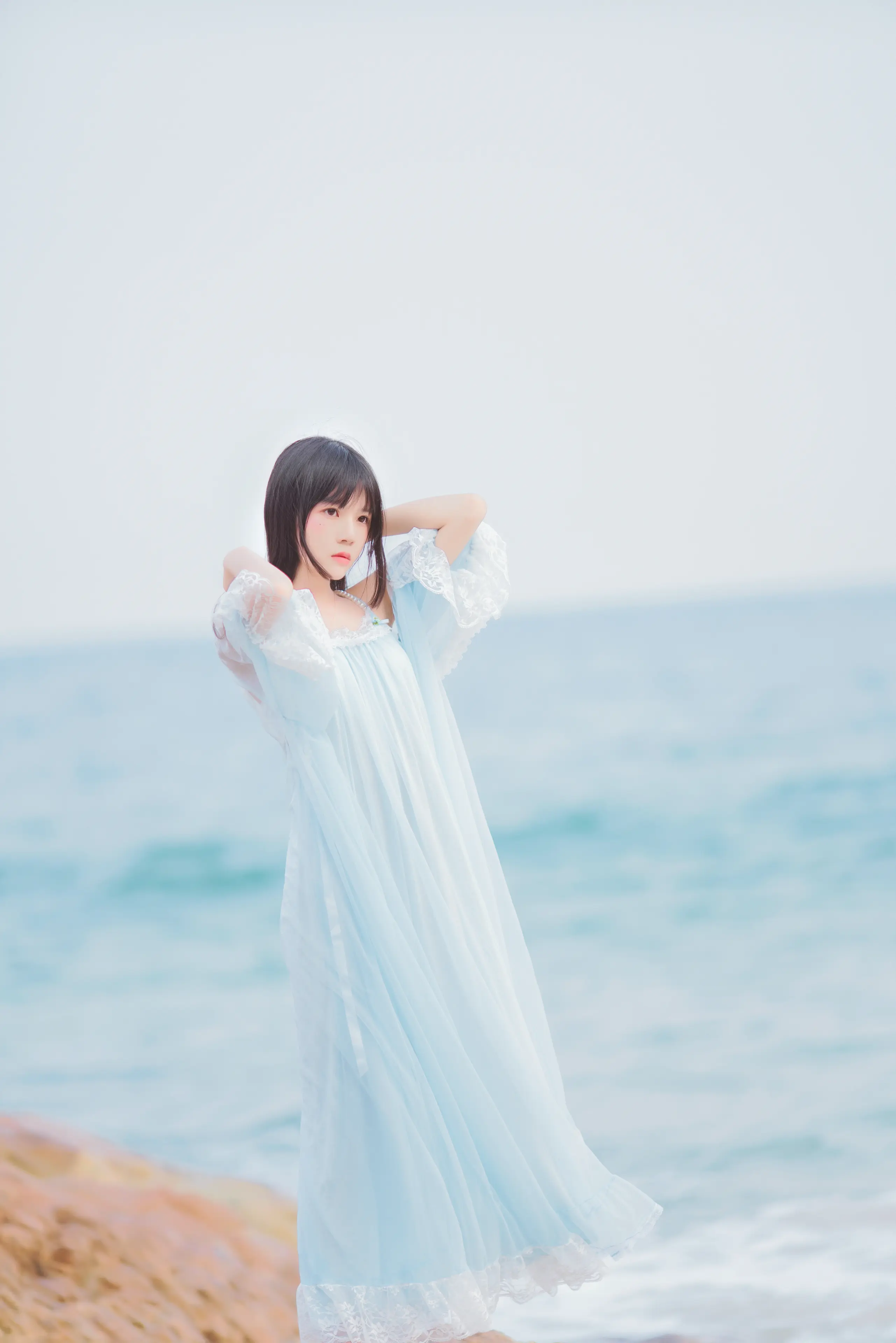 桜桃喵 冬眠 长裙 [14P]