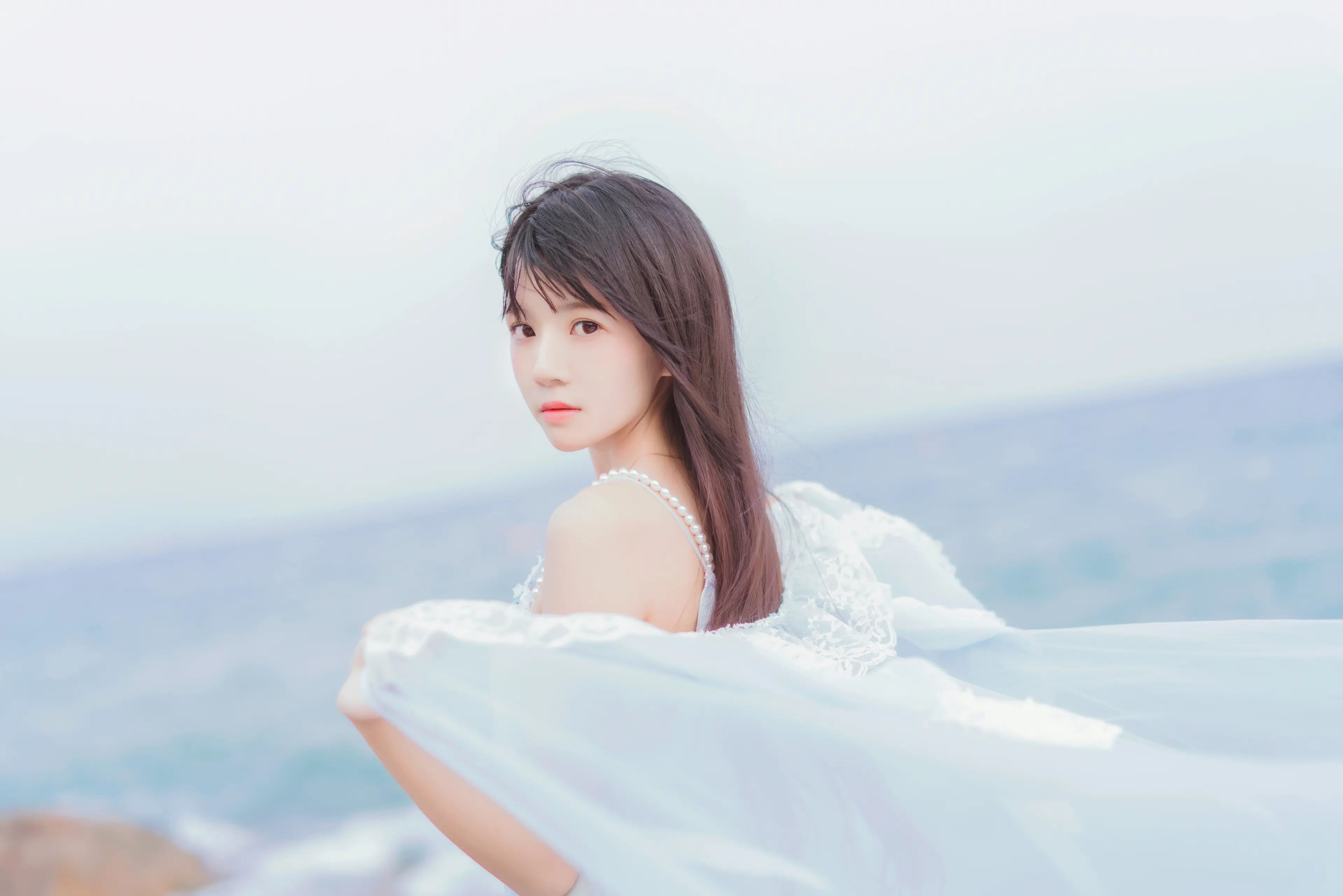 桜桃喵 冬眠 长裙 [14P]