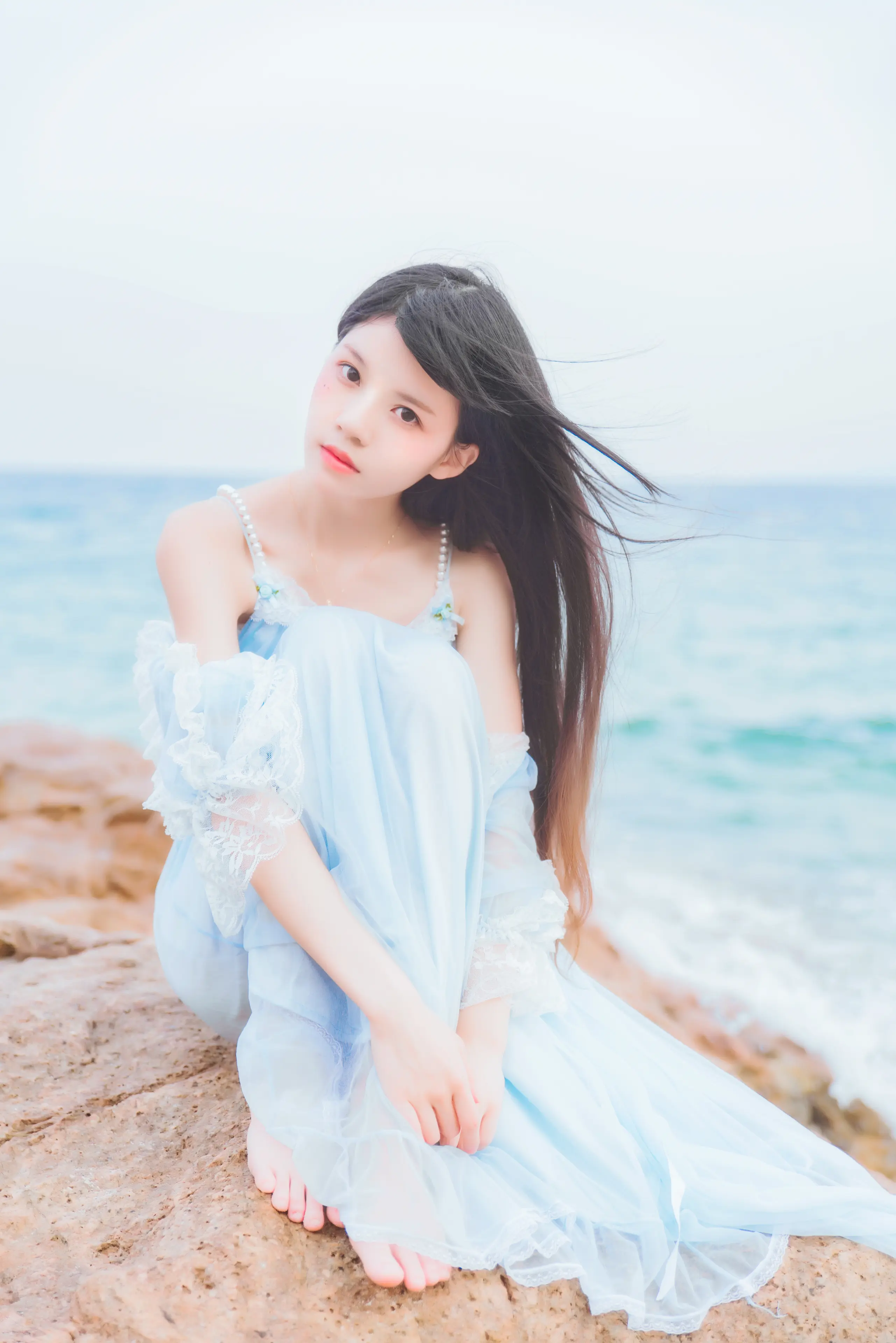 桜桃喵 冬眠 长裙 [14P]