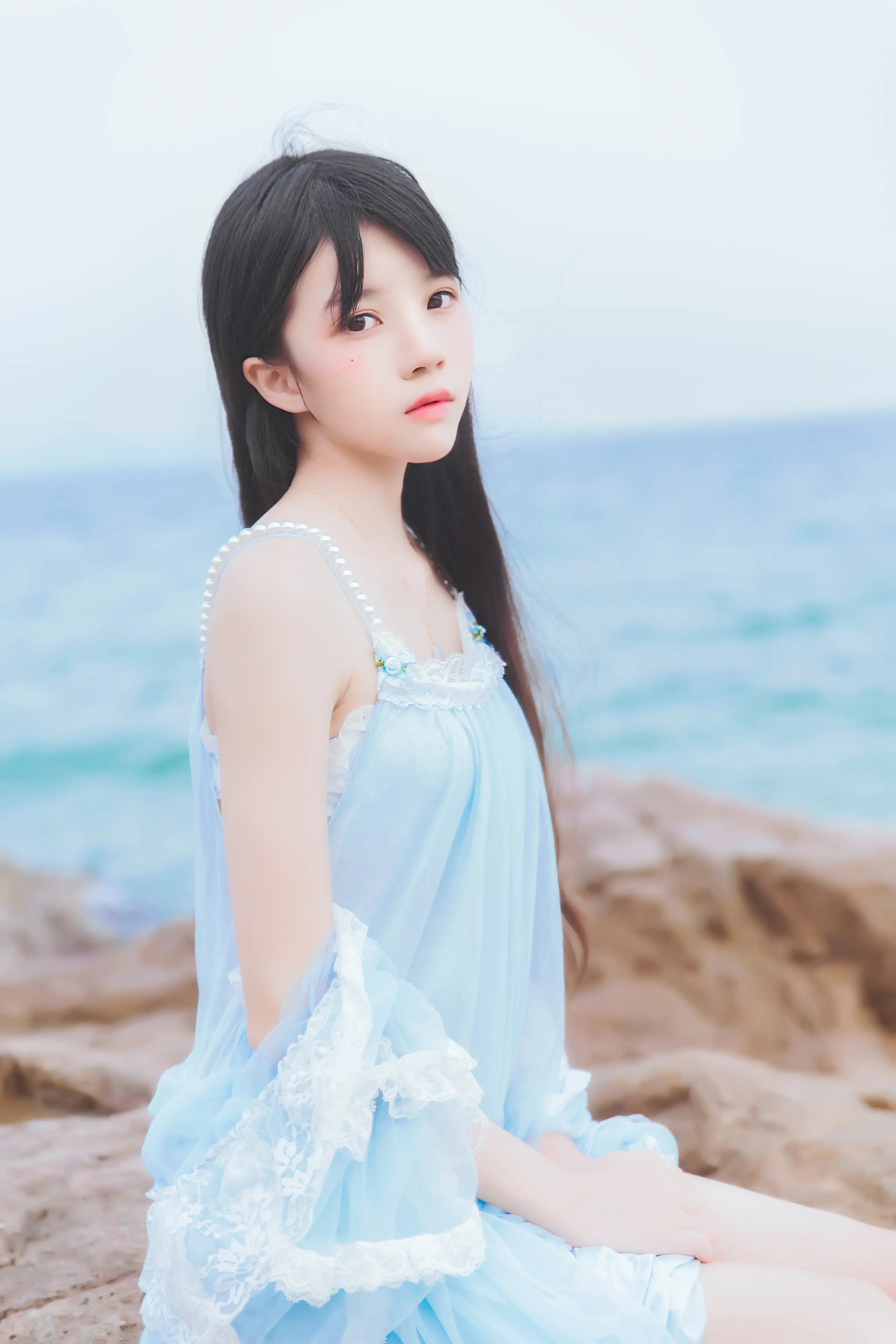 桜桃喵 冬眠 长裙 [14P]