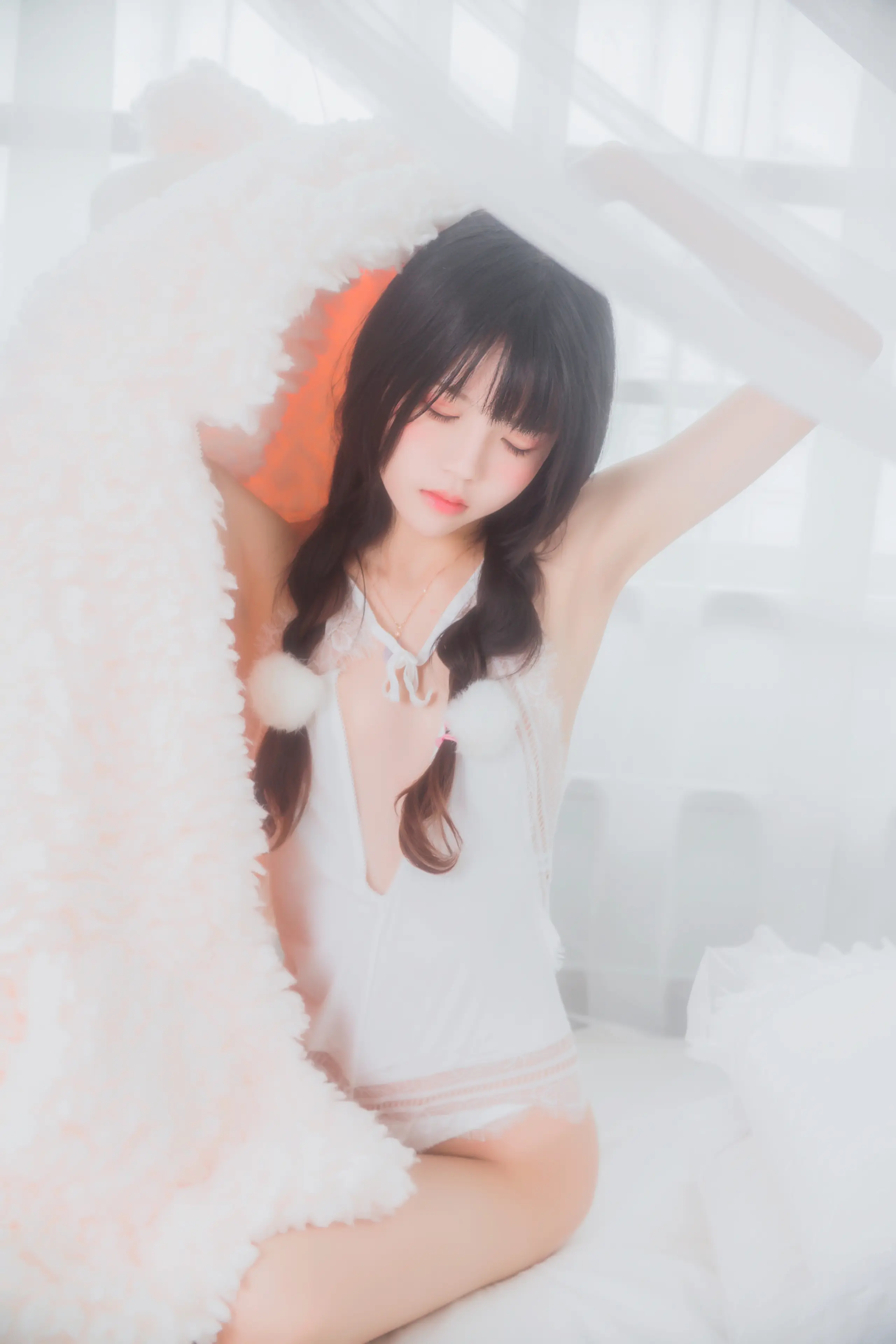 桜桃喵 冬眠系列 纯白私房 [46P]