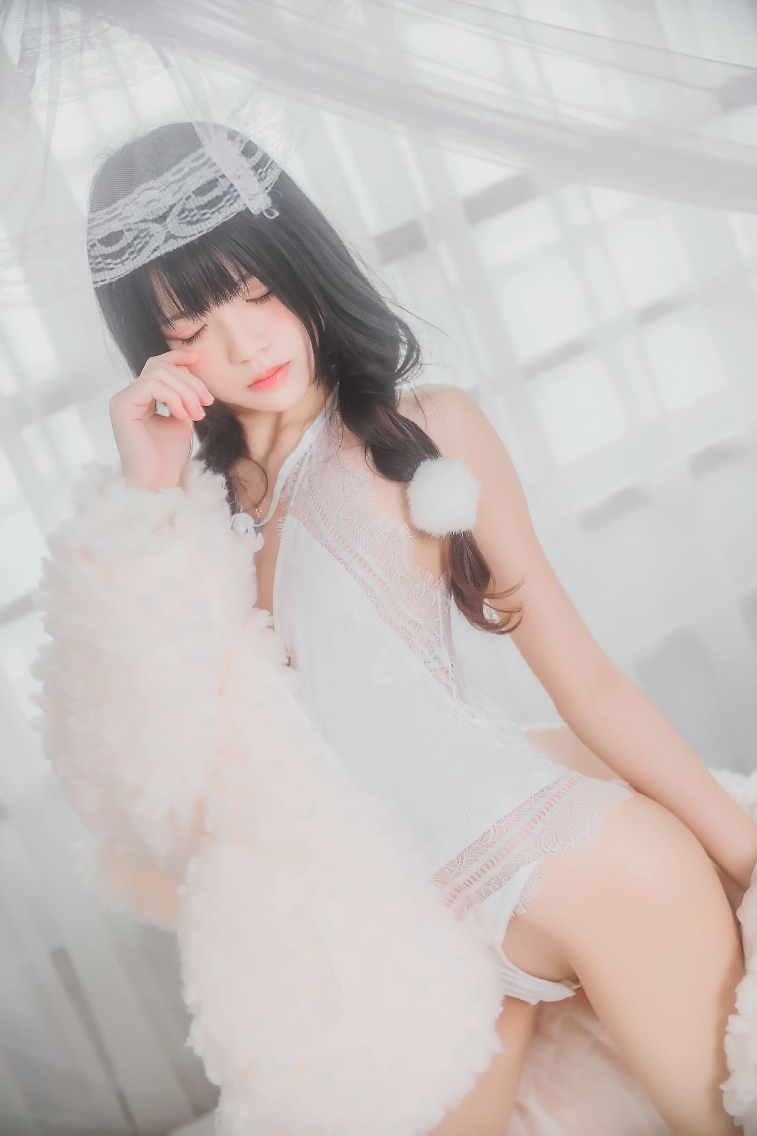 桜桃喵 冬眠系列 纯白私房 [46P]