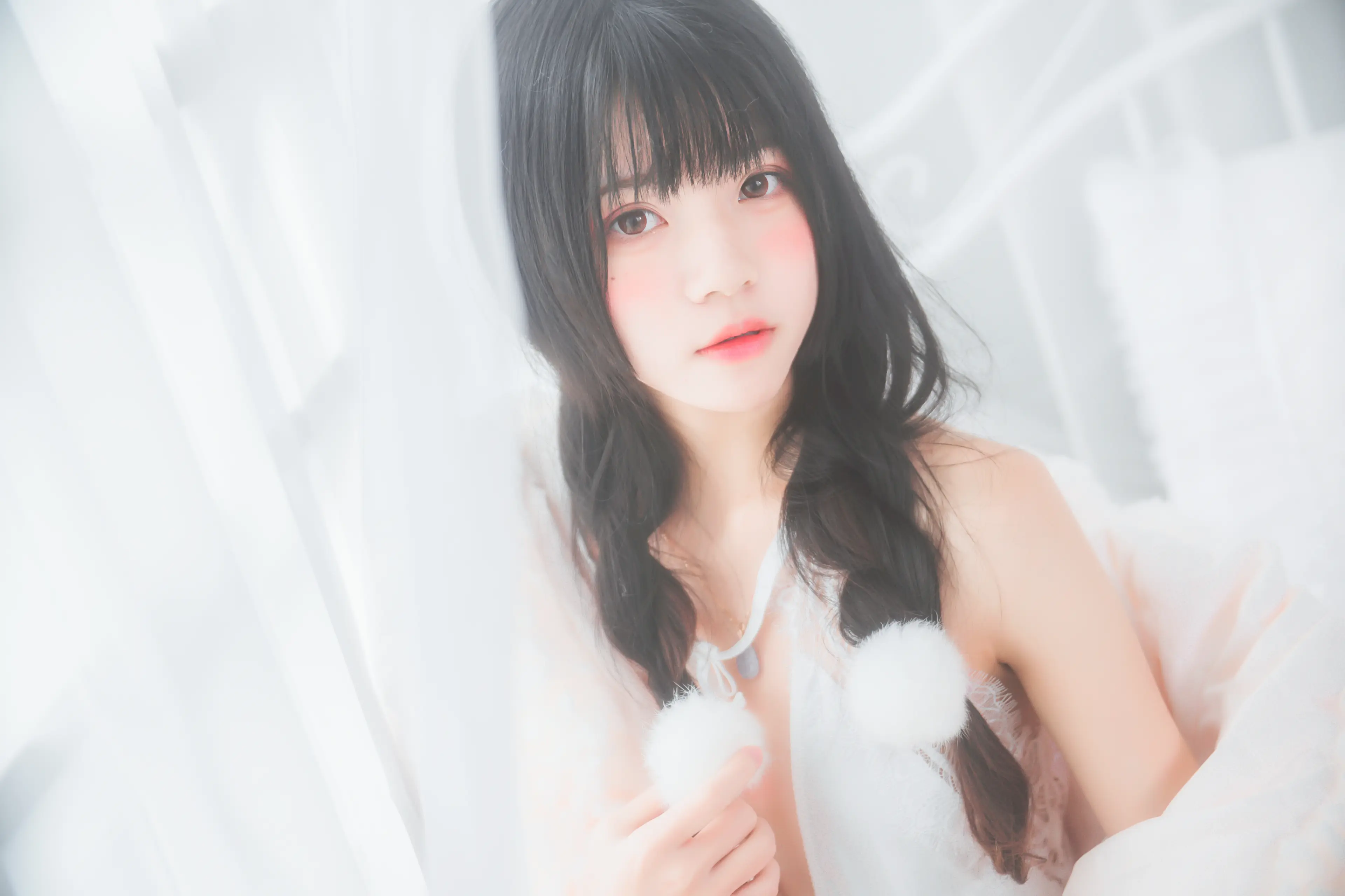 桜桃喵 冬眠系列 纯白私房 [46P]