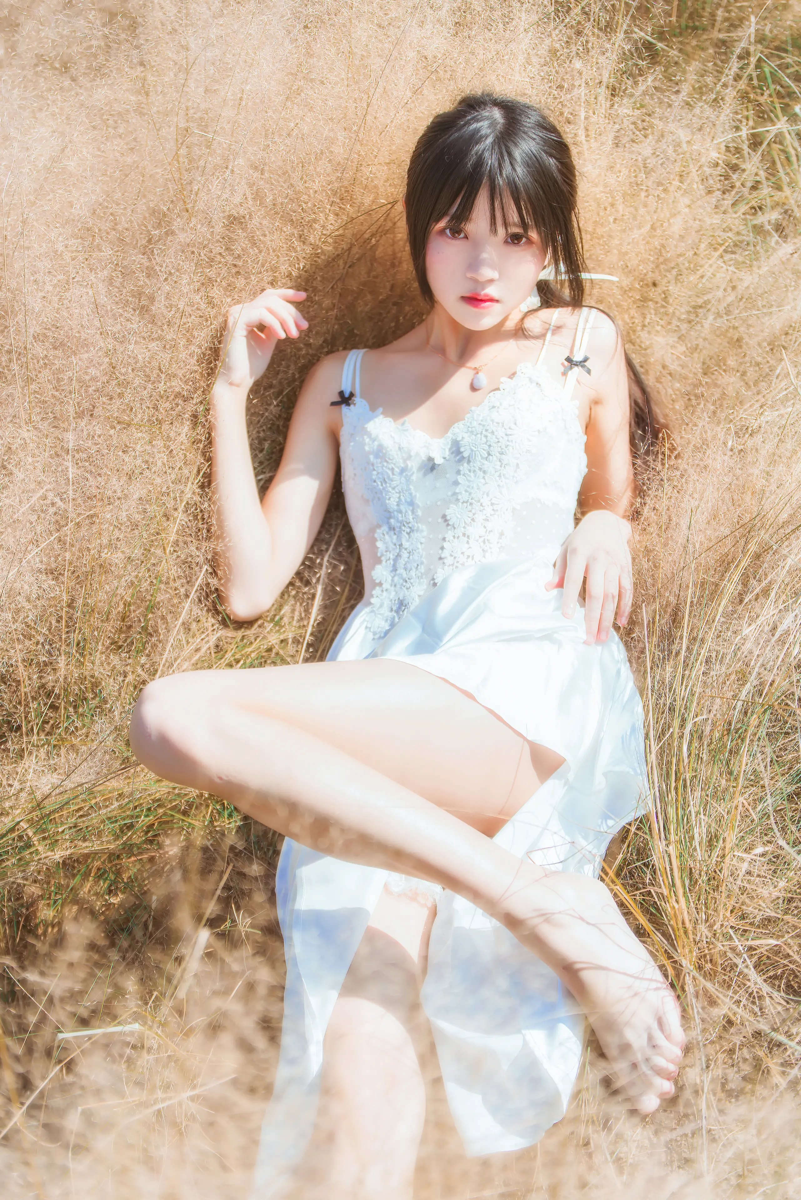 桜桃喵 原野上的浪漫 [51P]