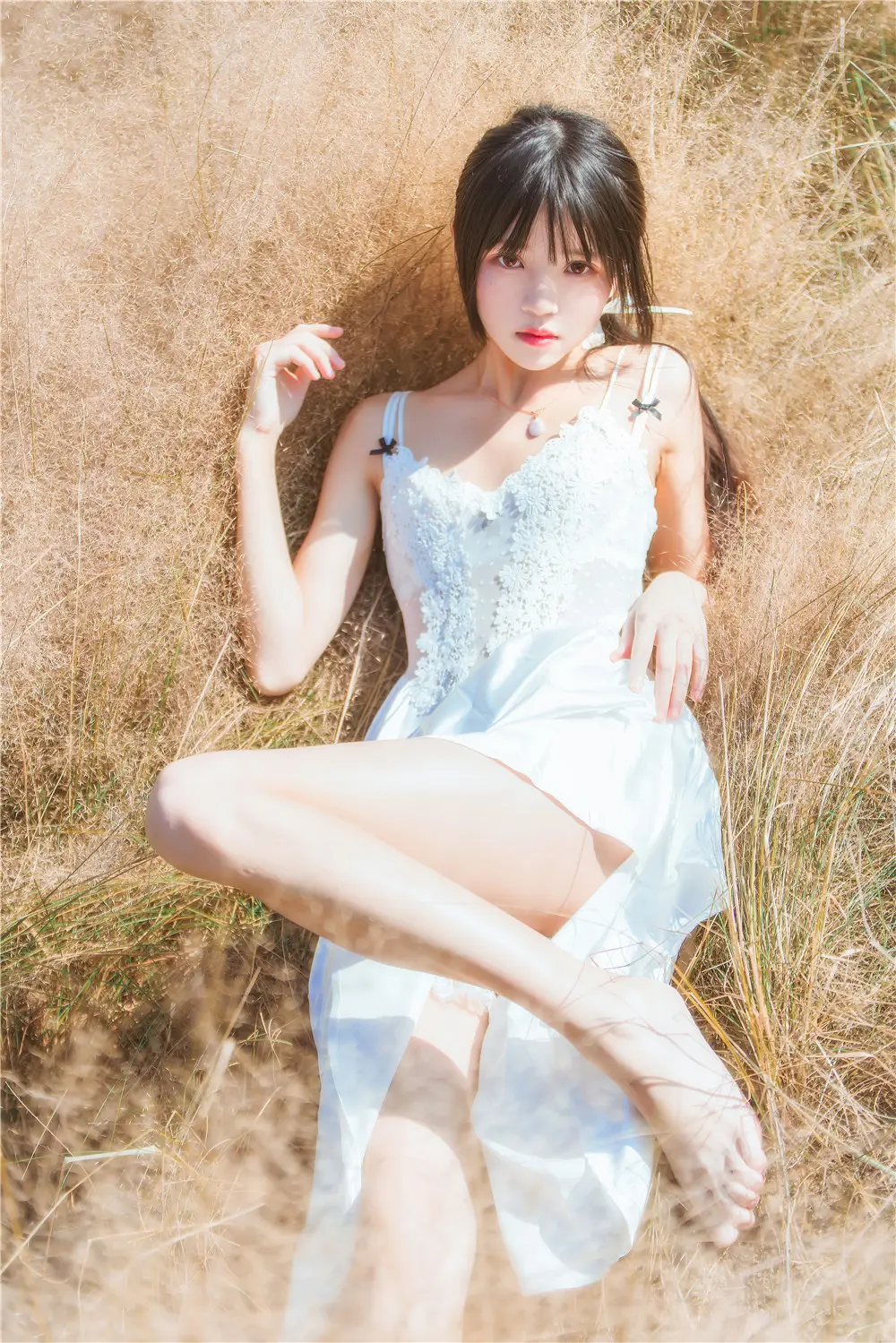 桜桃喵 原野上的浪漫 [51P]