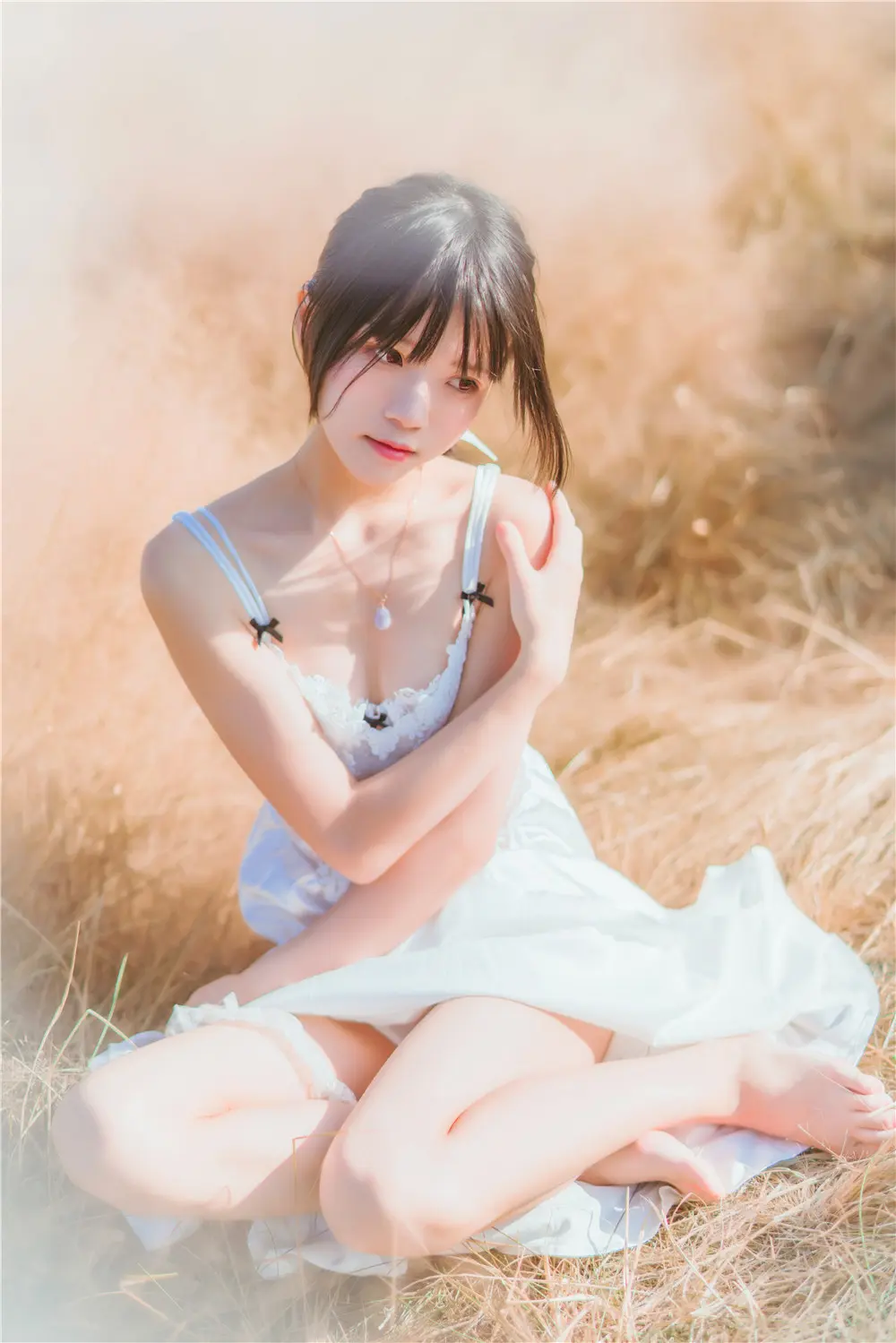 桜桃喵 原野上的浪漫 [51P]