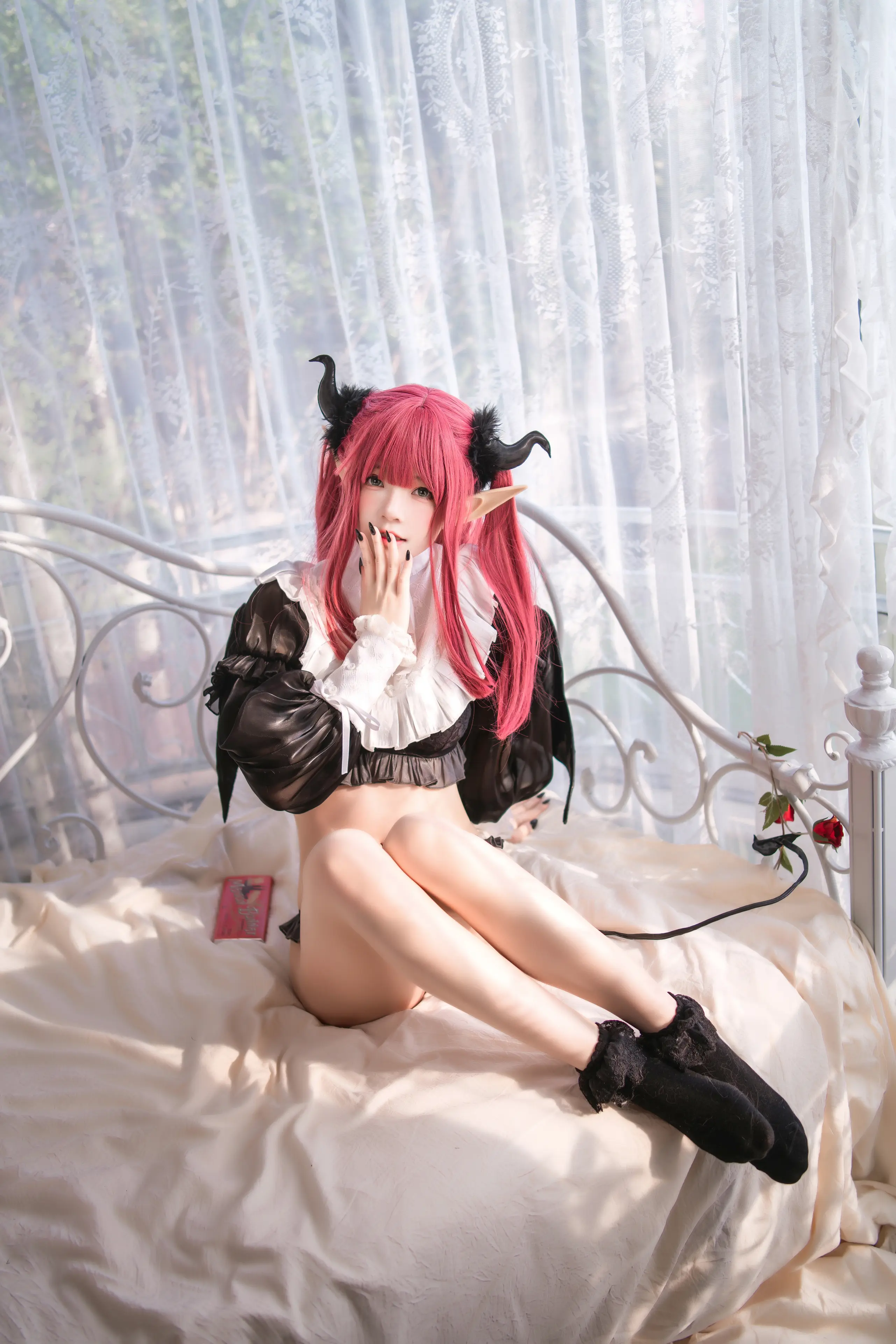 桜桃喵 喜多川海梦 魅魔 [66P]