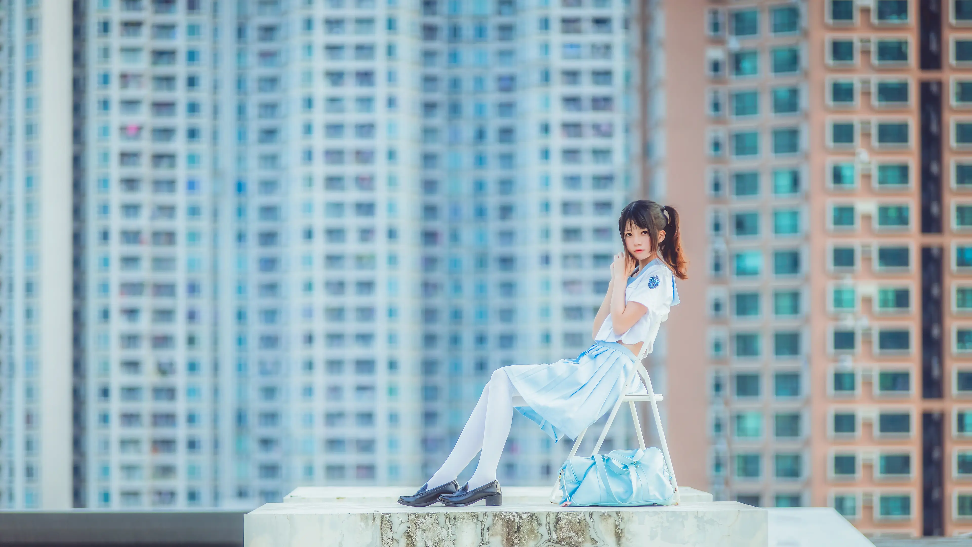 桜桃喵 少女 微风轻轻起 [19P]