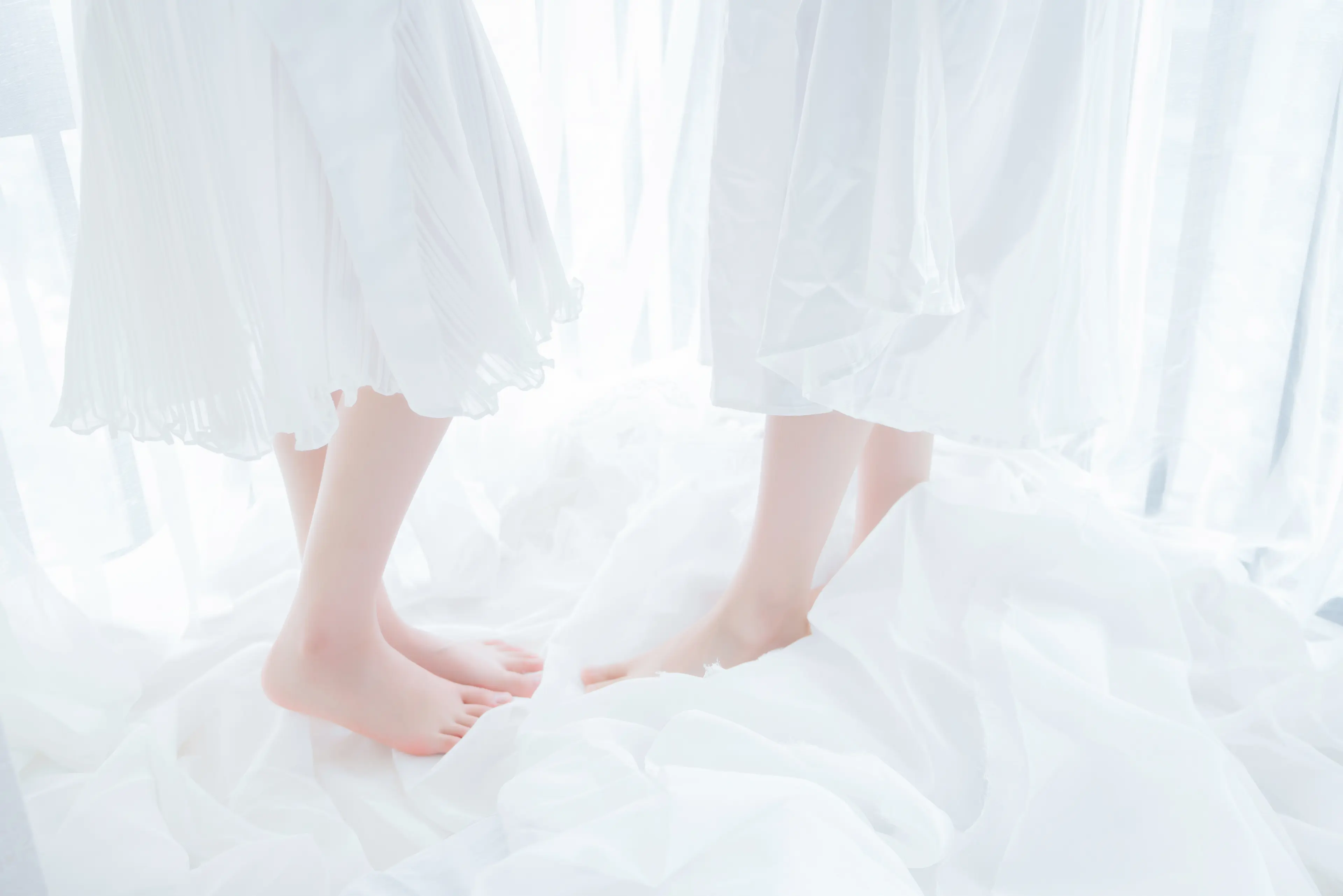 桜桃喵 朝(白裙×白裙) (&木绵绵) [58P]