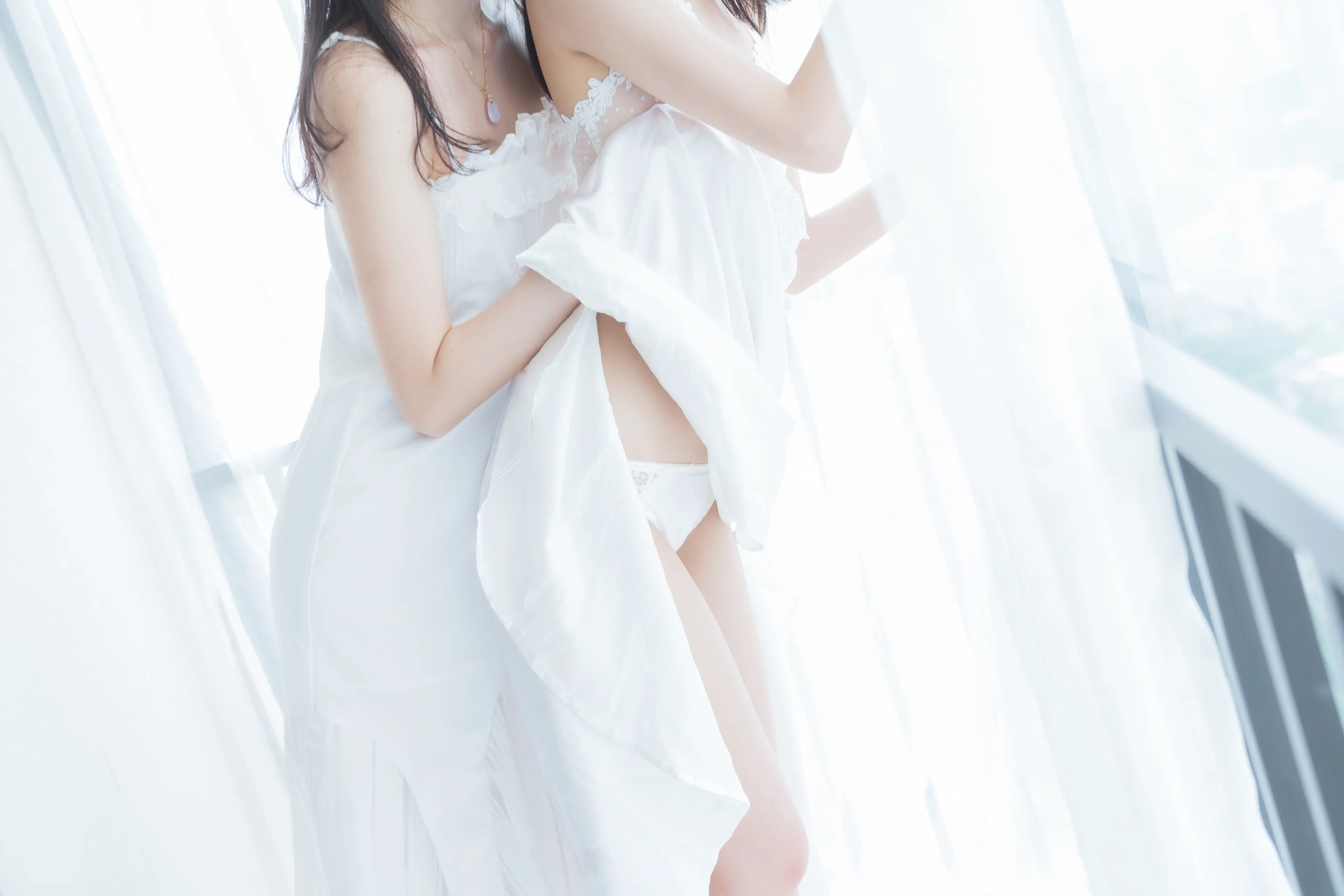 桜桃喵 朝(白裙×白裙) (&木绵绵) [58P]