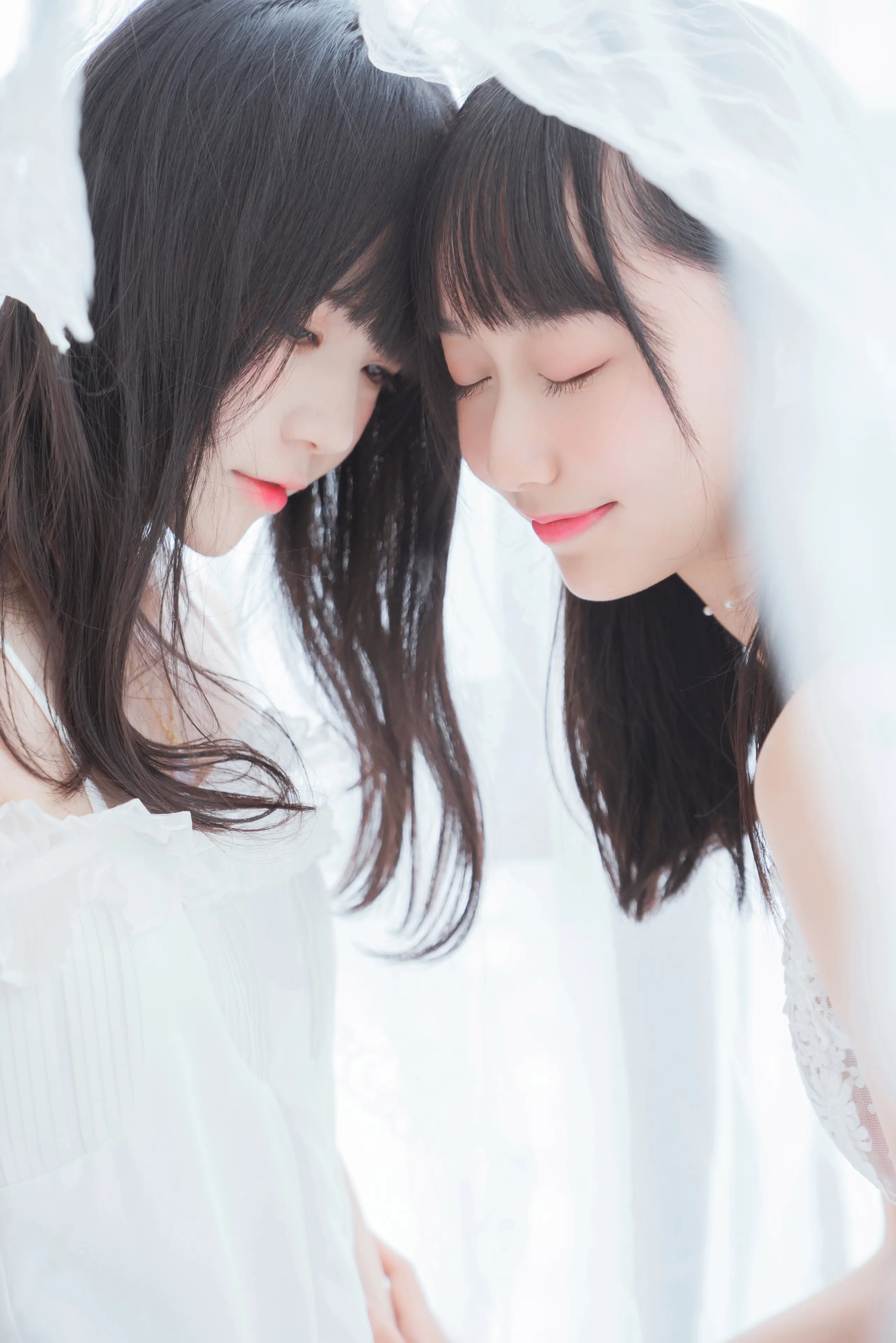 桜桃喵 朝(白裙×白裙) (&木绵绵) [58P]