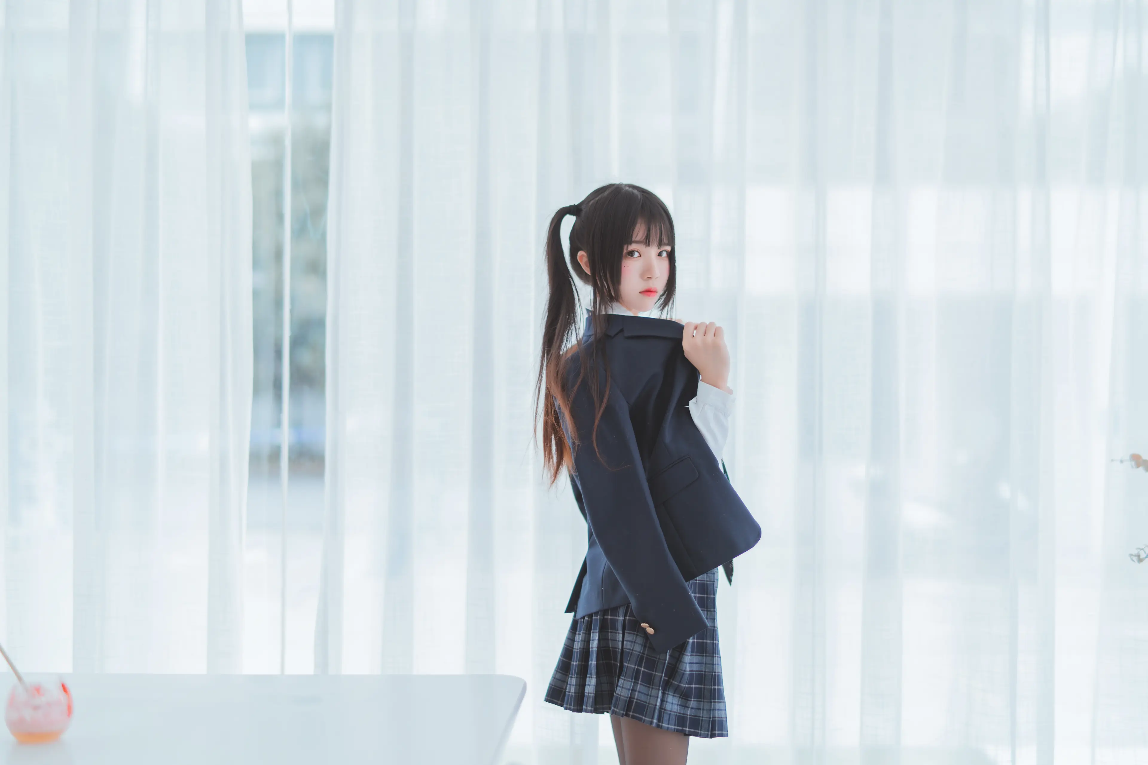 桜桃喵 未熟2 冬制服 [45P]