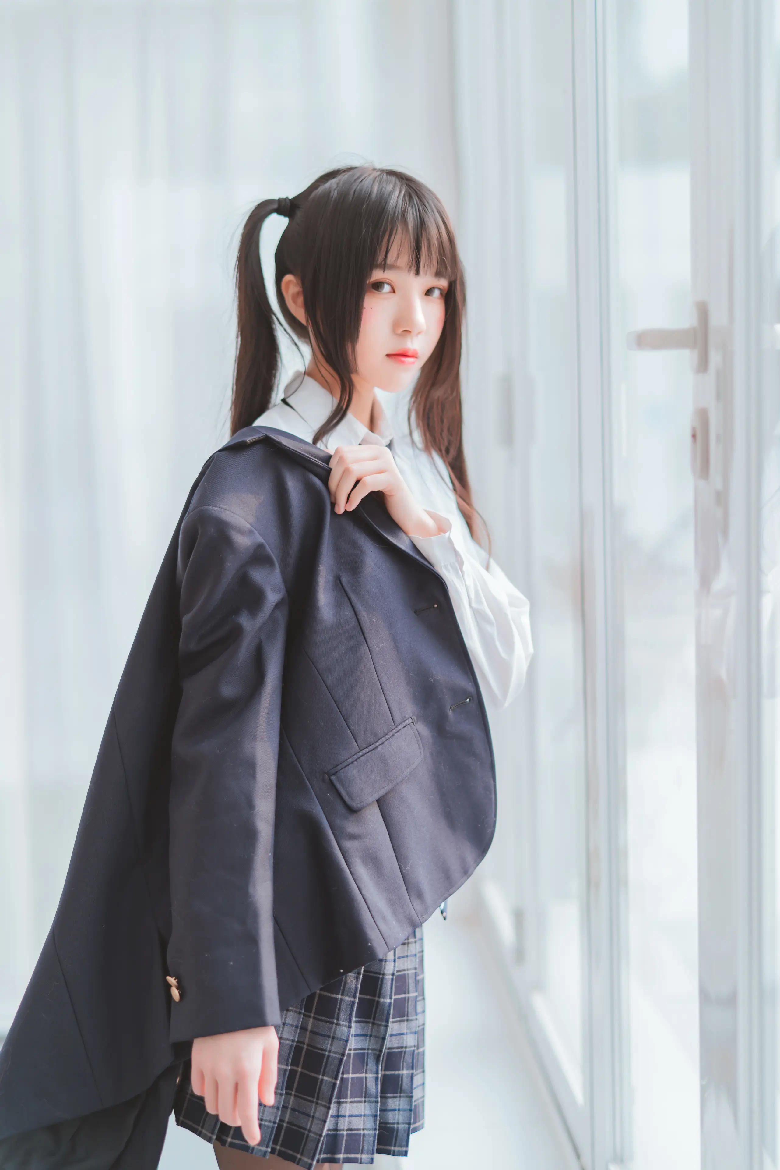 桜桃喵 未熟2 冬制服 [45P]