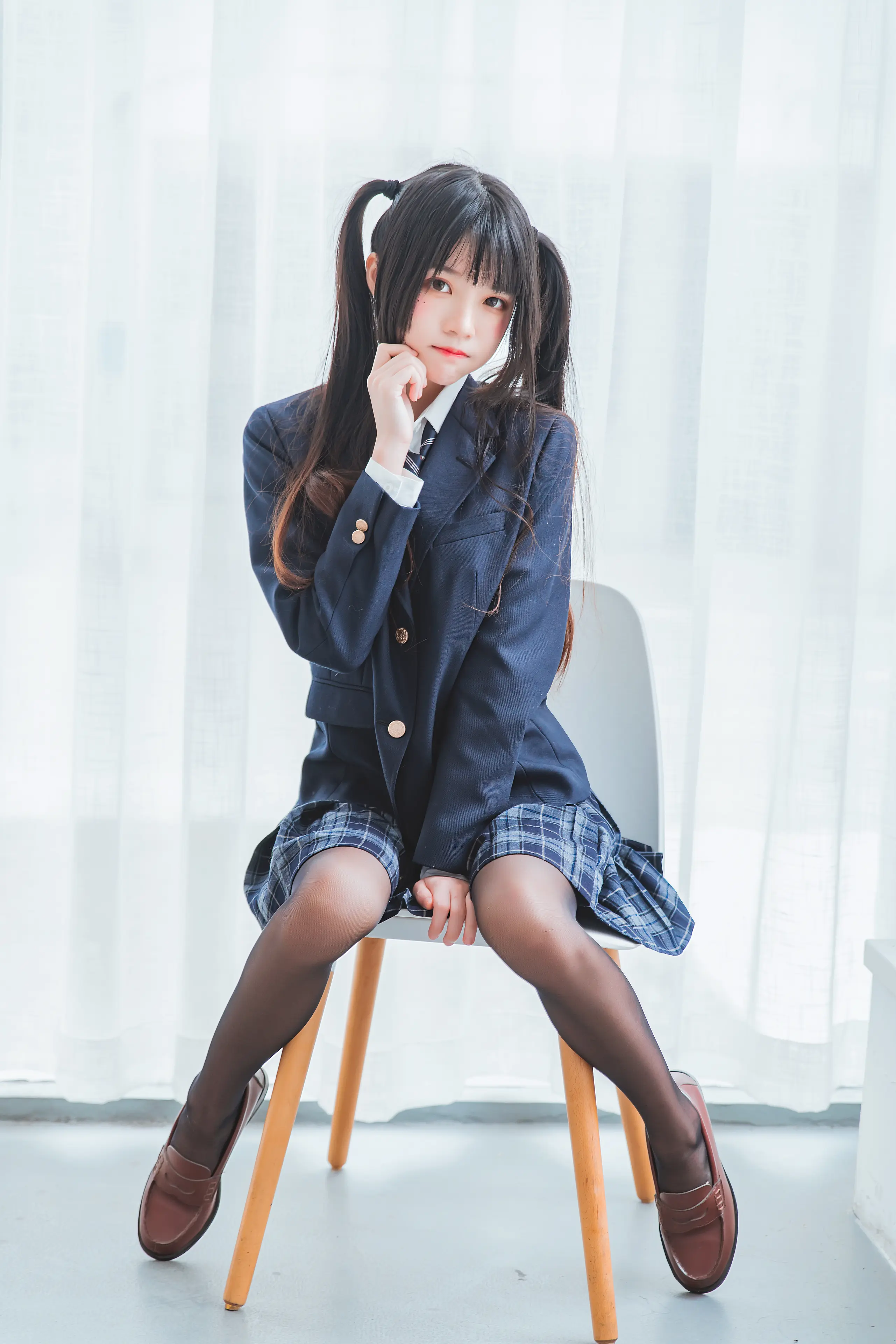 桜桃喵 未熟2 冬制服 [45P]