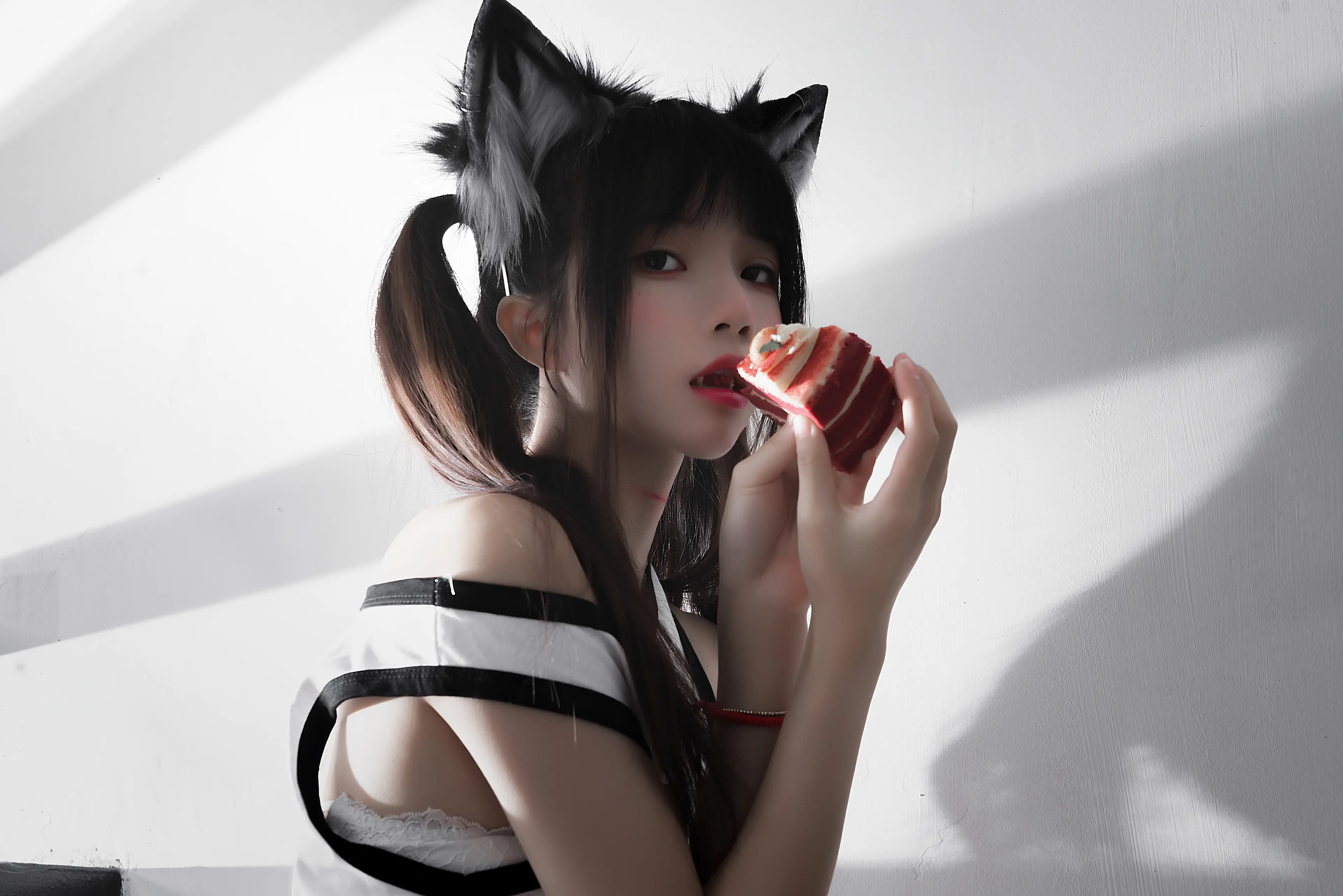 桜桃喵 狼崽崽 [60P]