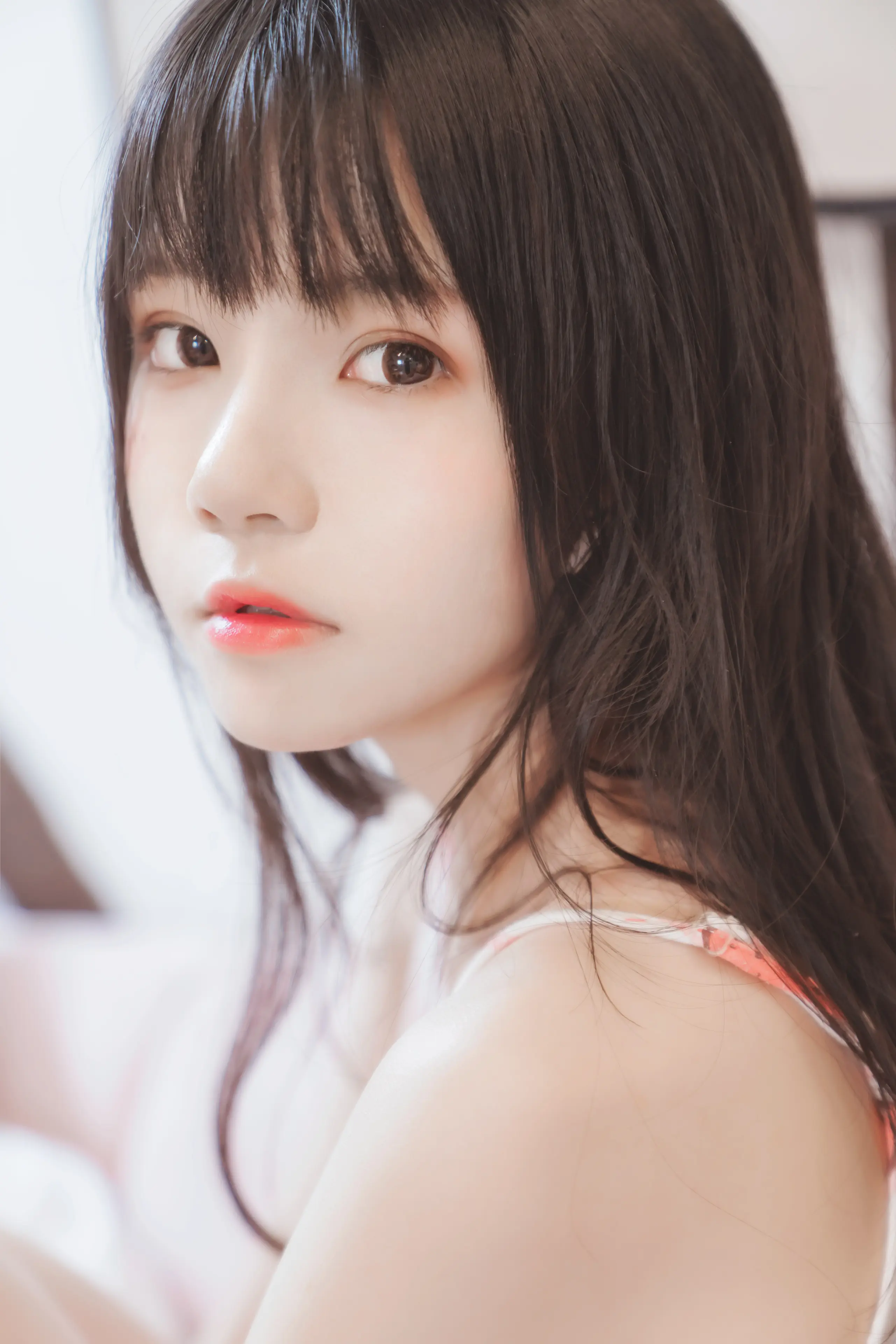 桜桃喵 甜甜 唇边小草莓 [13P]