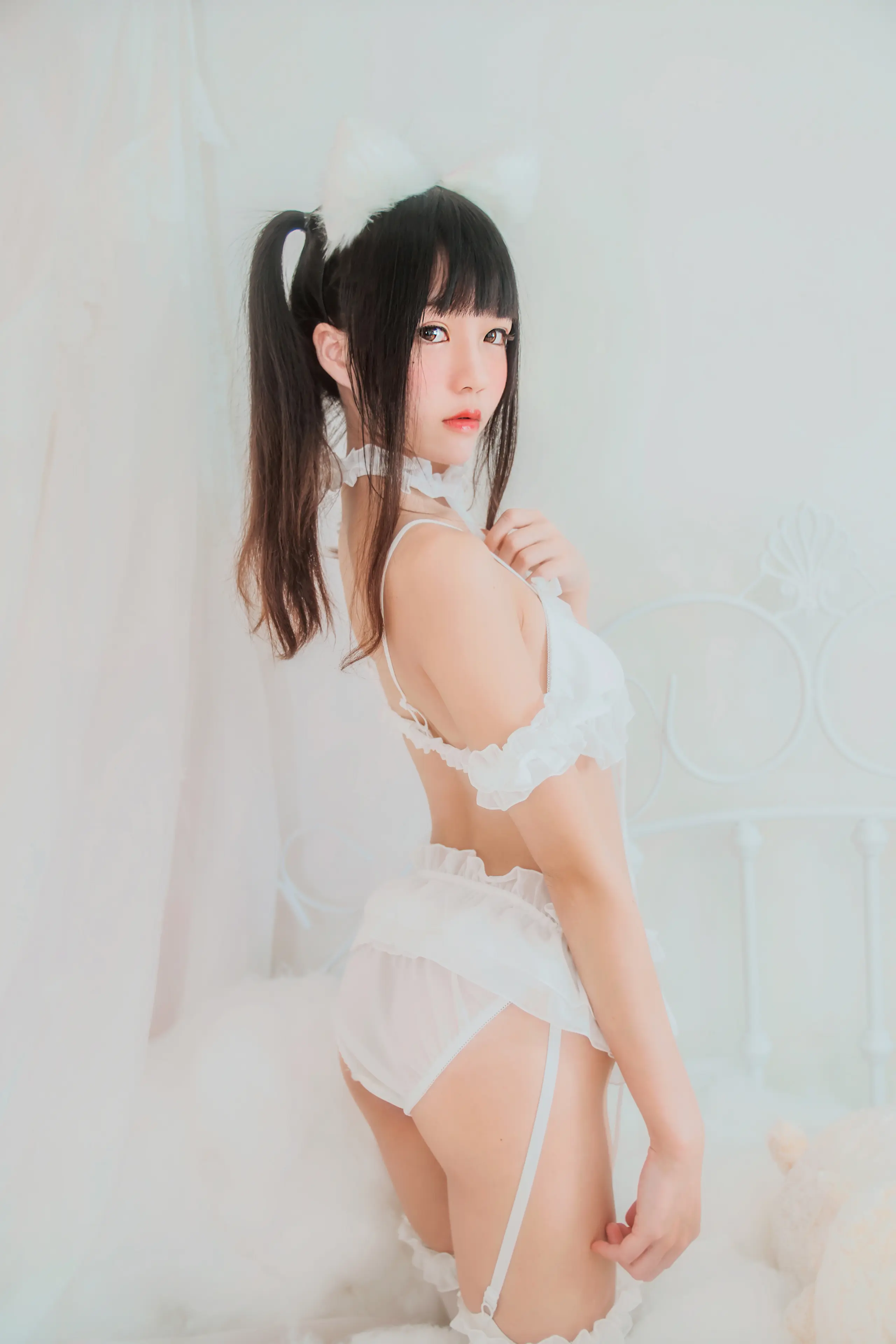 桜桃喵 白猫 [32P]